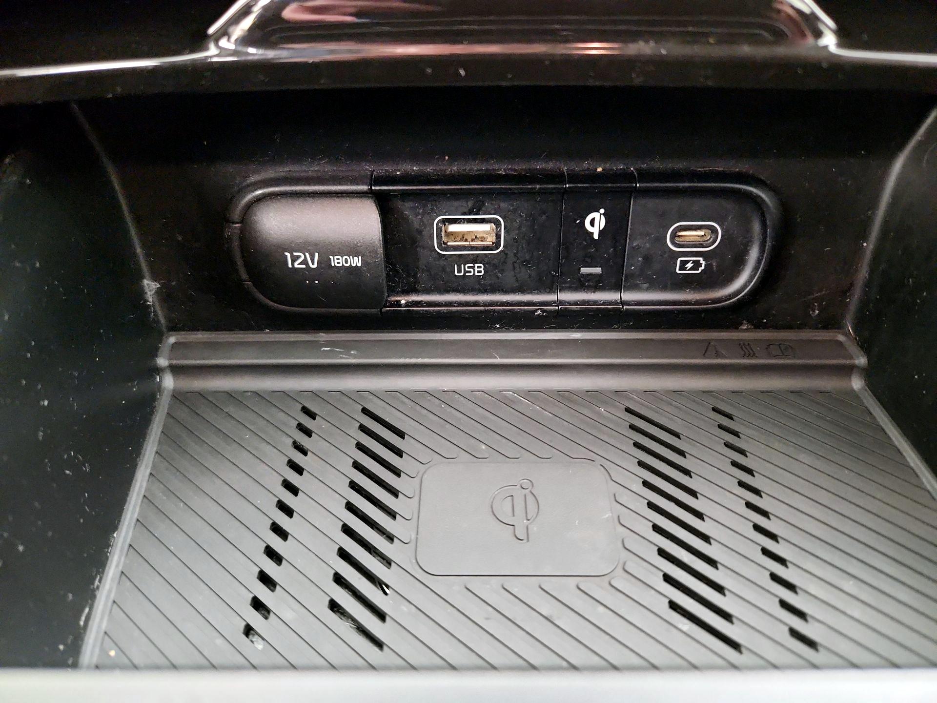 Thumbnail: 2023 Kia Sportage - 19