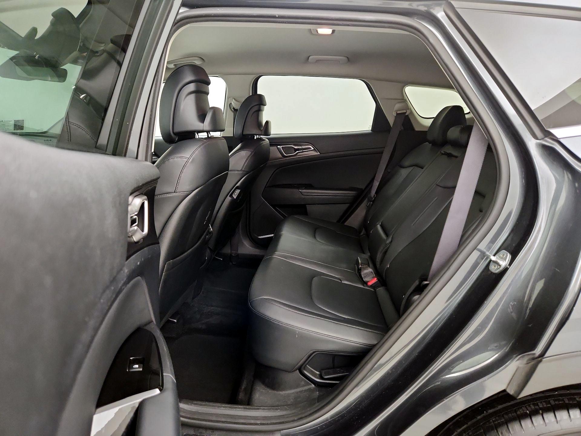 Thumbnail: 2023 Kia Sportage - 20