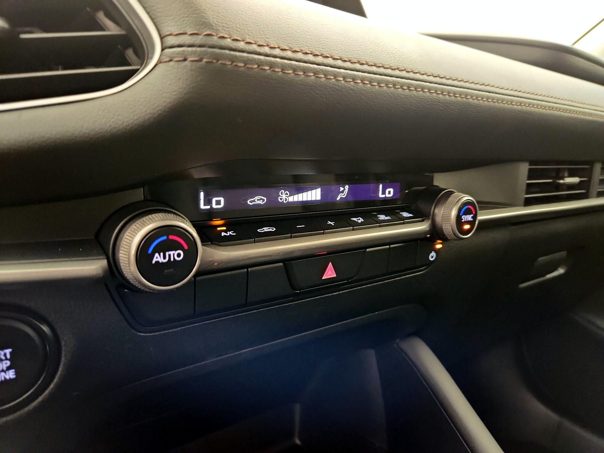 Thumbnail: 2024 Mazda Mazda3 - 17