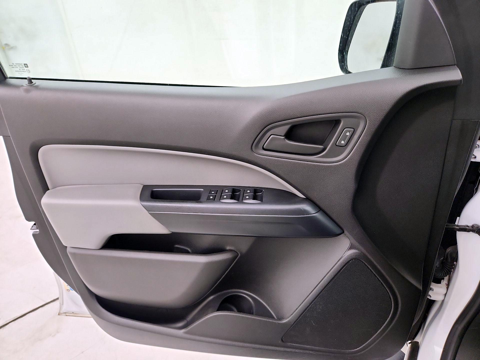 Thumbnail: 2017 GMC Canyon - 12