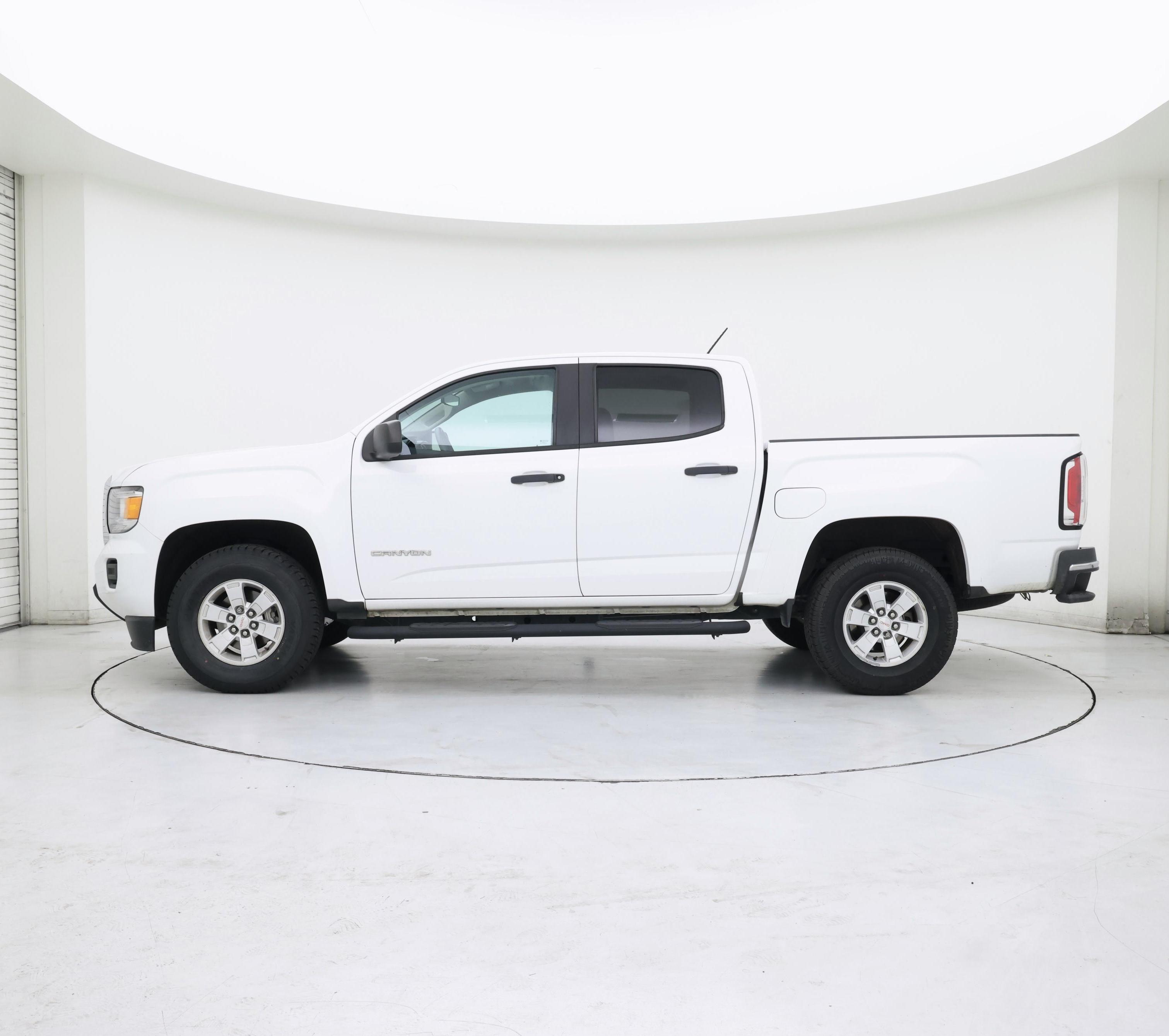 Thumbnail: 2017 GMC Canyon - 3