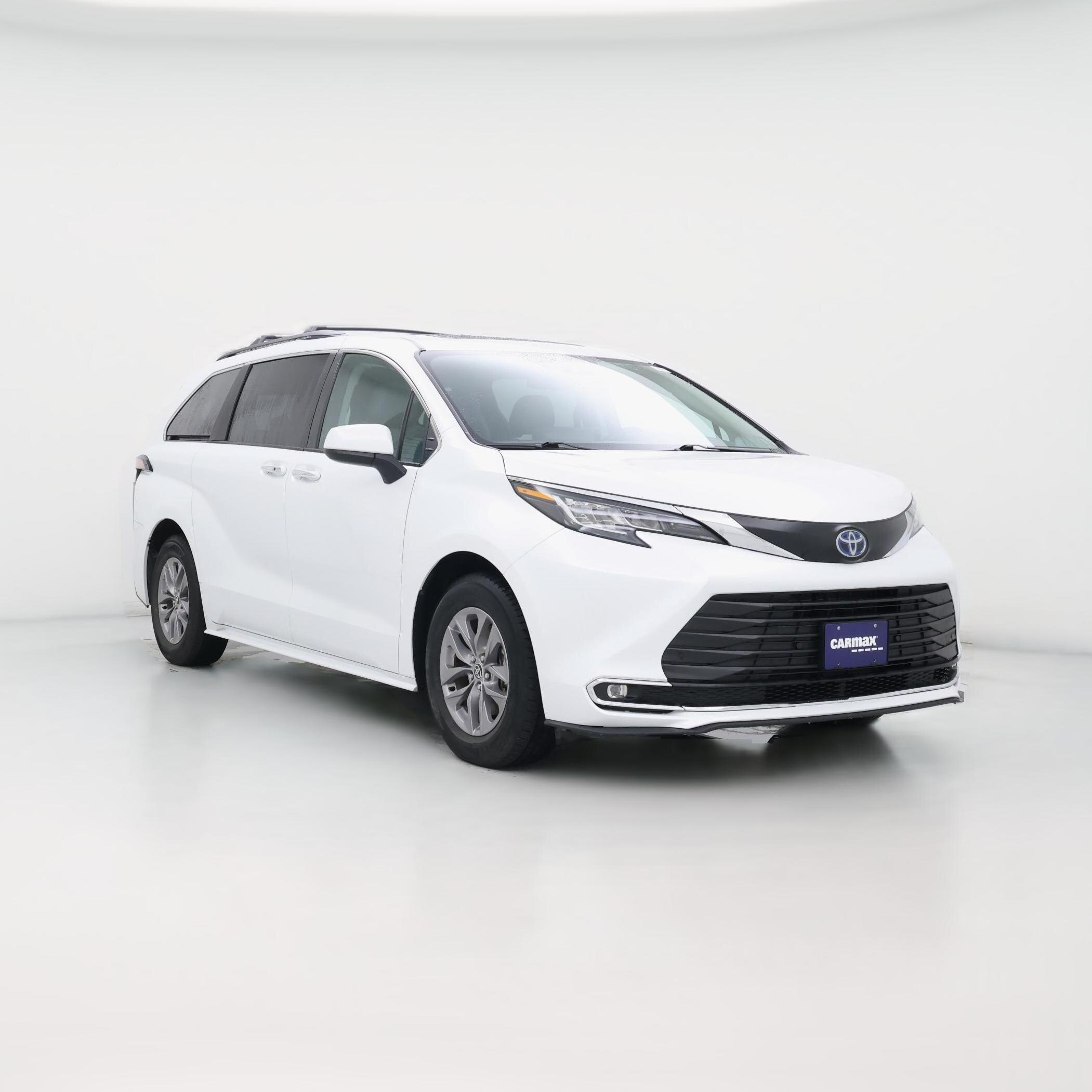 Thumbnail: 2022 Toyota Sienna - 1