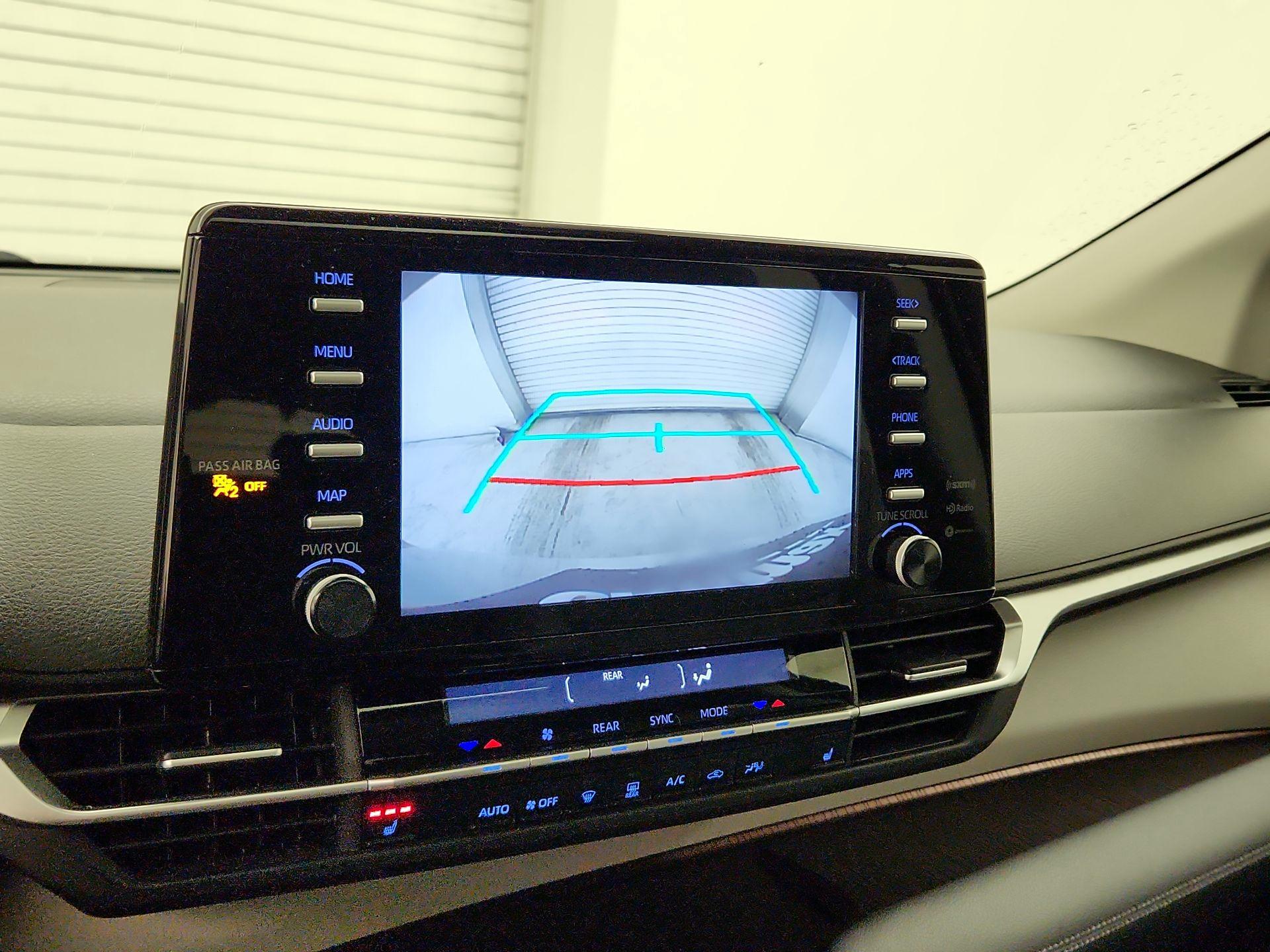 Thumbnail: 2022 Toyota Sienna - 14