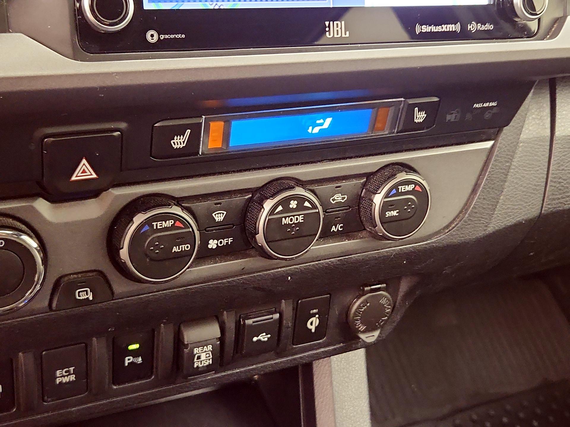 Thumbnail: 2022 Toyota Tacoma - 17