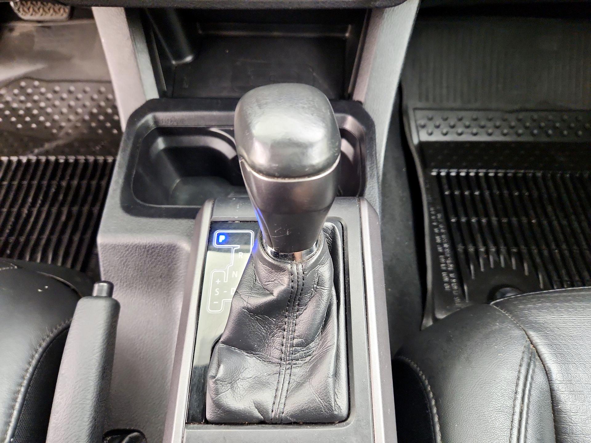 Thumbnail: 2022 Toyota Tacoma - 18