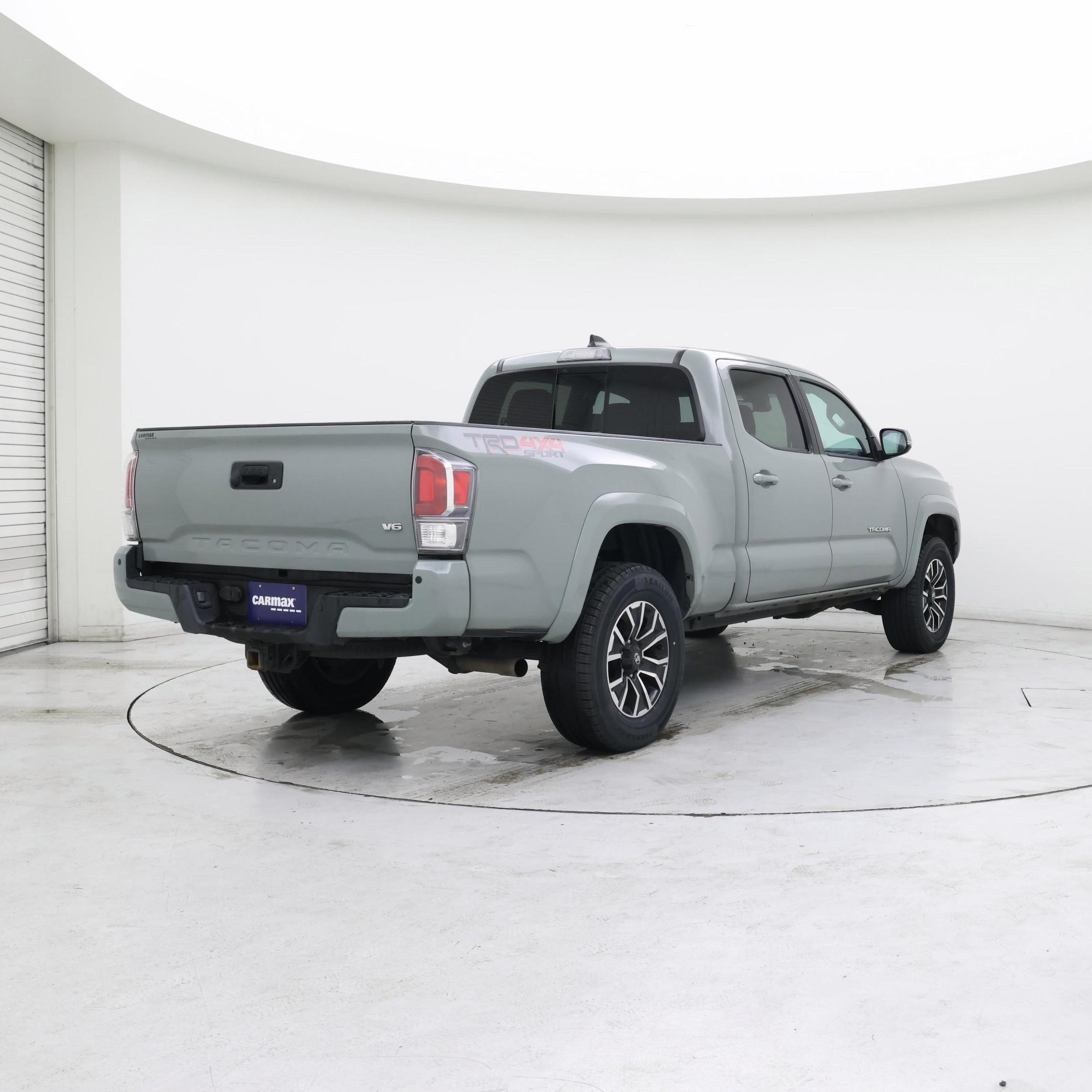 Thumbnail: 2022 Toyota Tacoma - 8