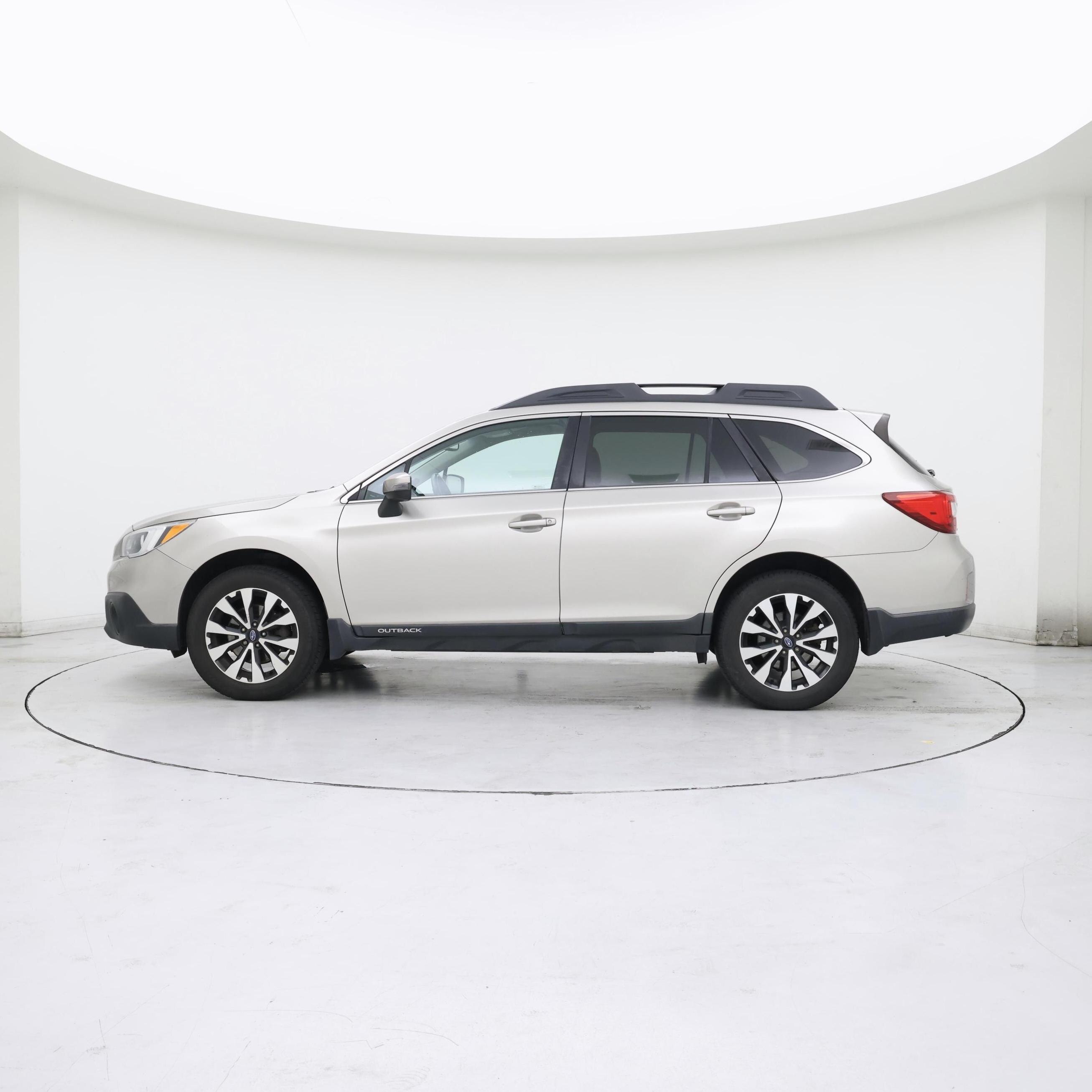 Thumbnail: 2017 Subaru Outback - 3