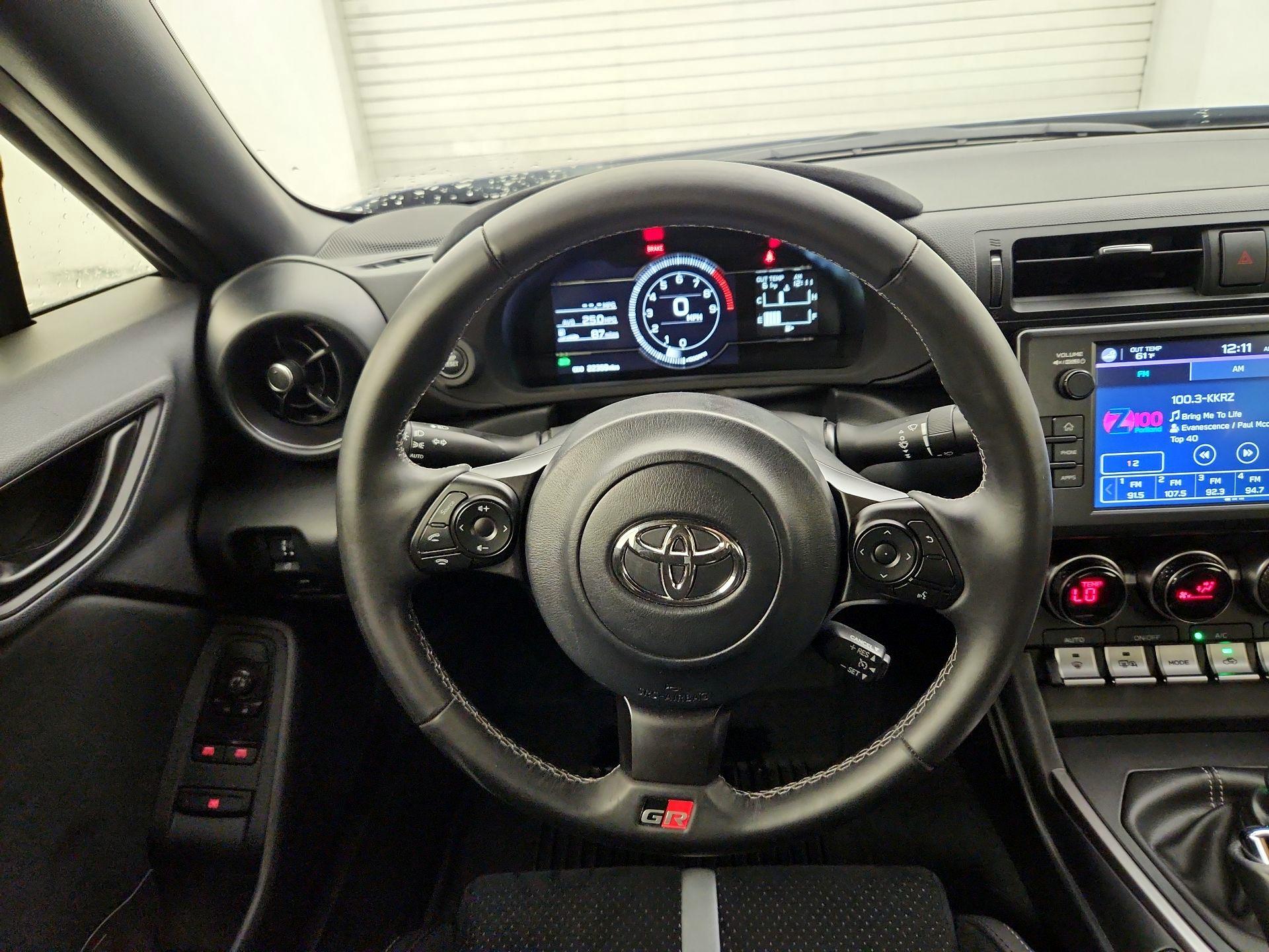 Thumbnail: 2023 Toyota GR86 - 10