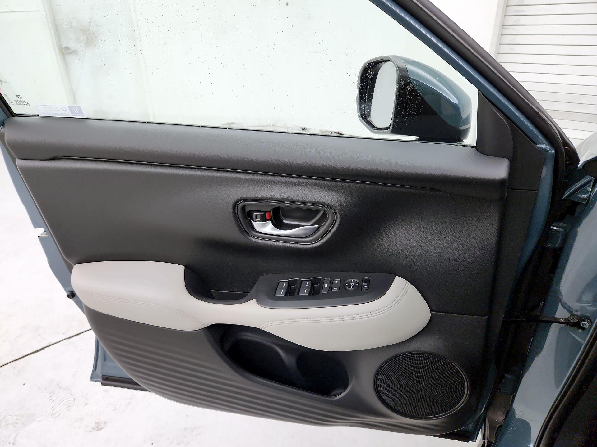 Thumbnail: 2025 Honda HR-V - 12