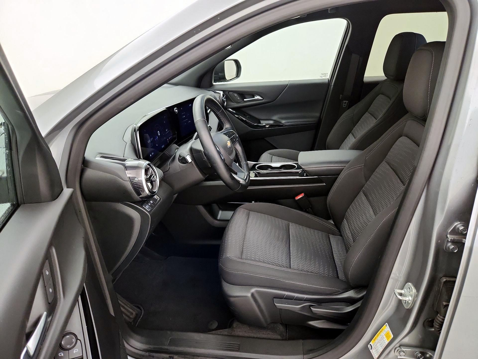 Thumbnail: 2025 Chevrolet Equinox - 11