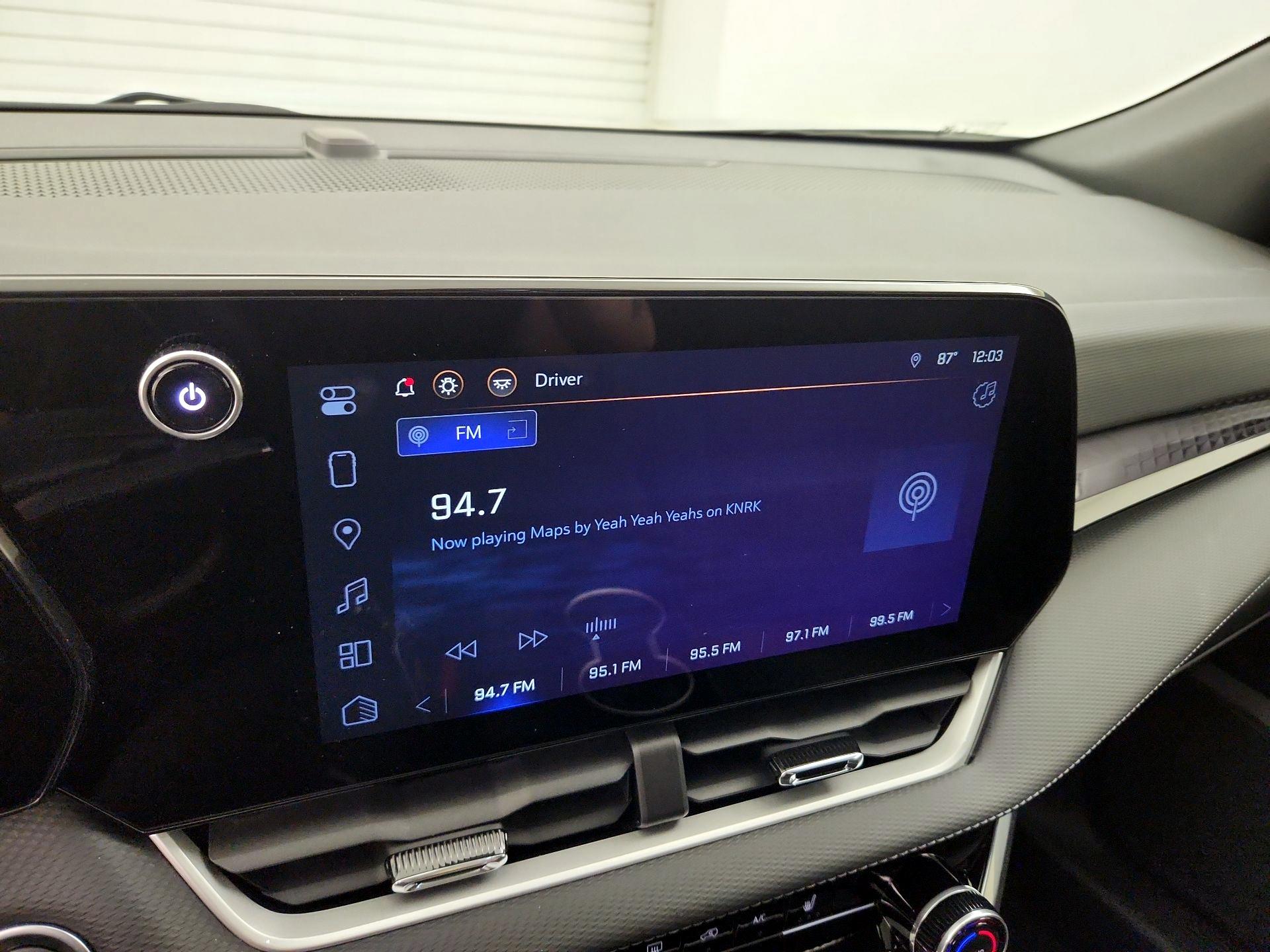 Thumbnail: 2025 Chevrolet Equinox - 16