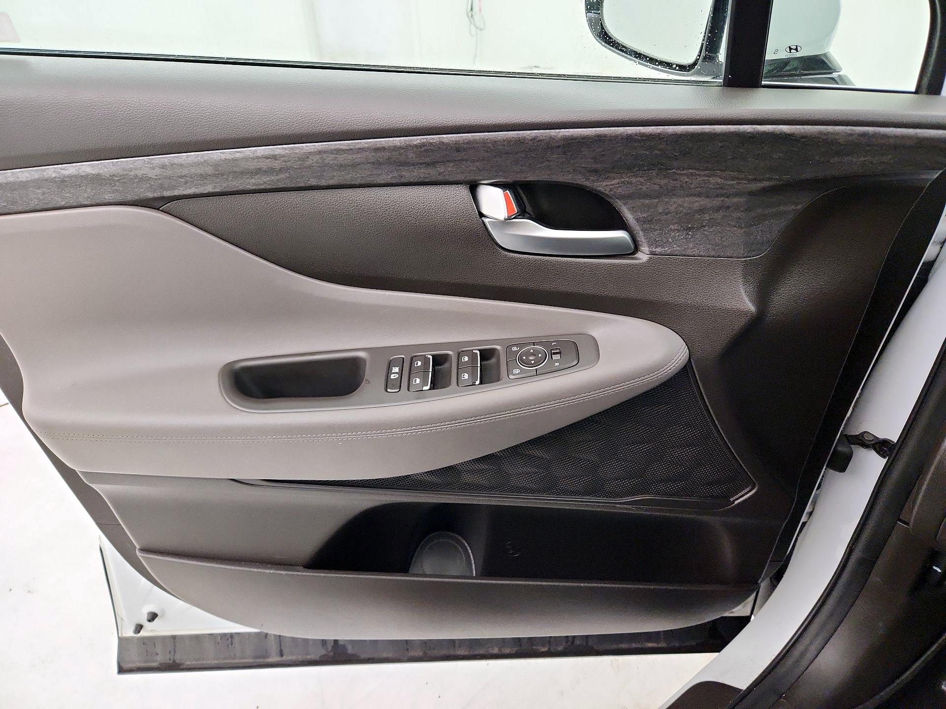 Thumbnail: 2020 Hyundai Santa Fe - 12