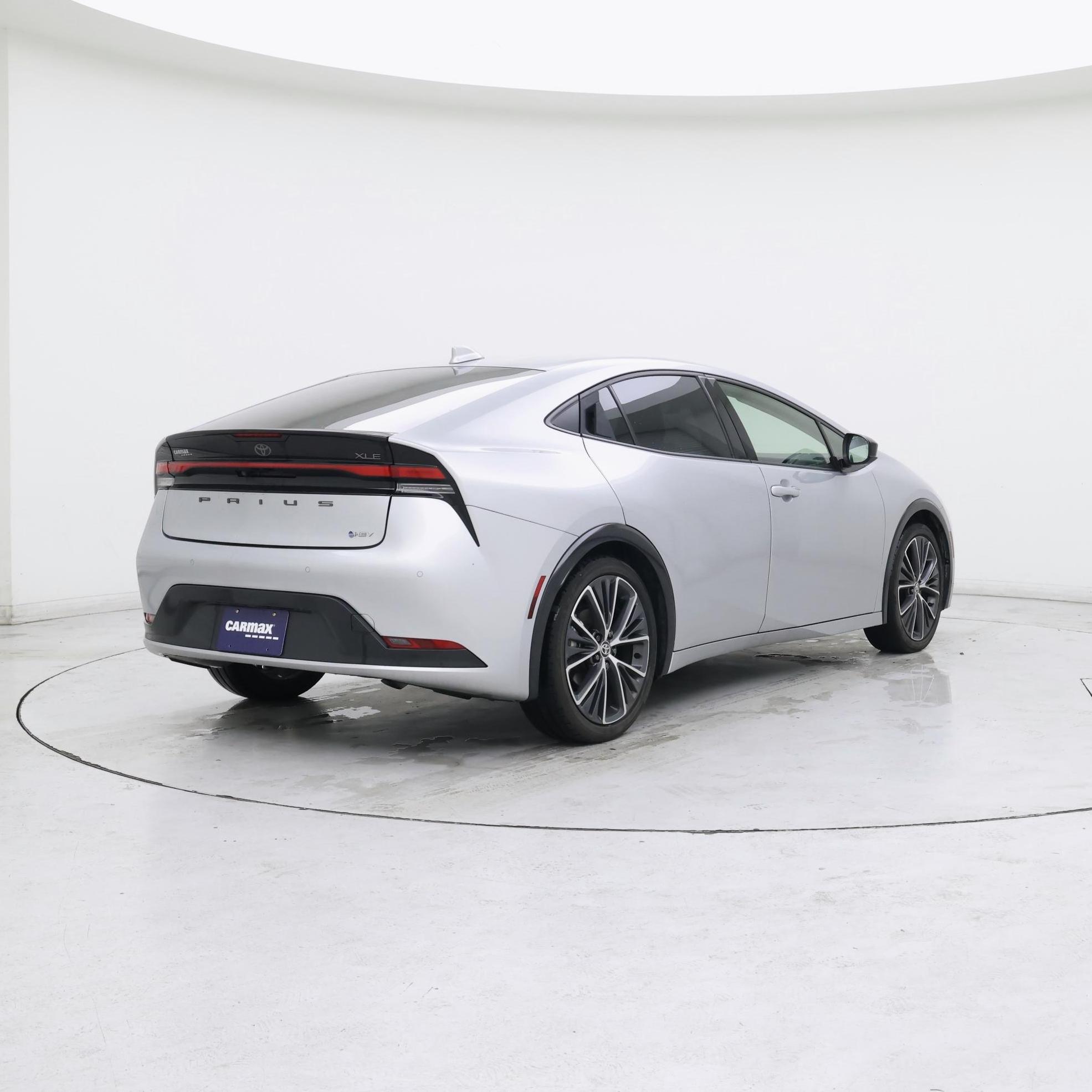 Thumbnail: 2023 Toyota Prius - 8