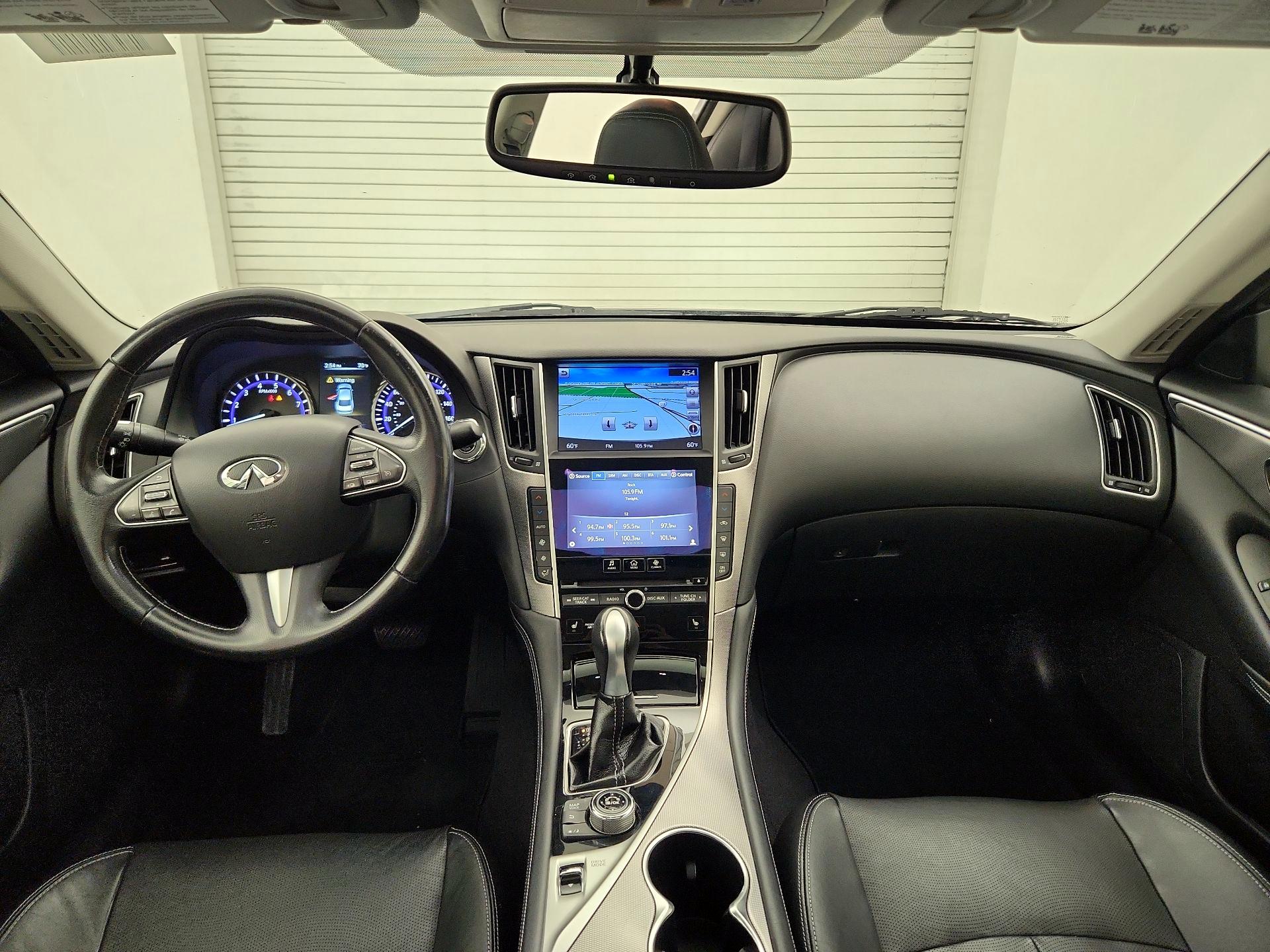 Thumbnail: 2015 INFINITI Q50 - 9