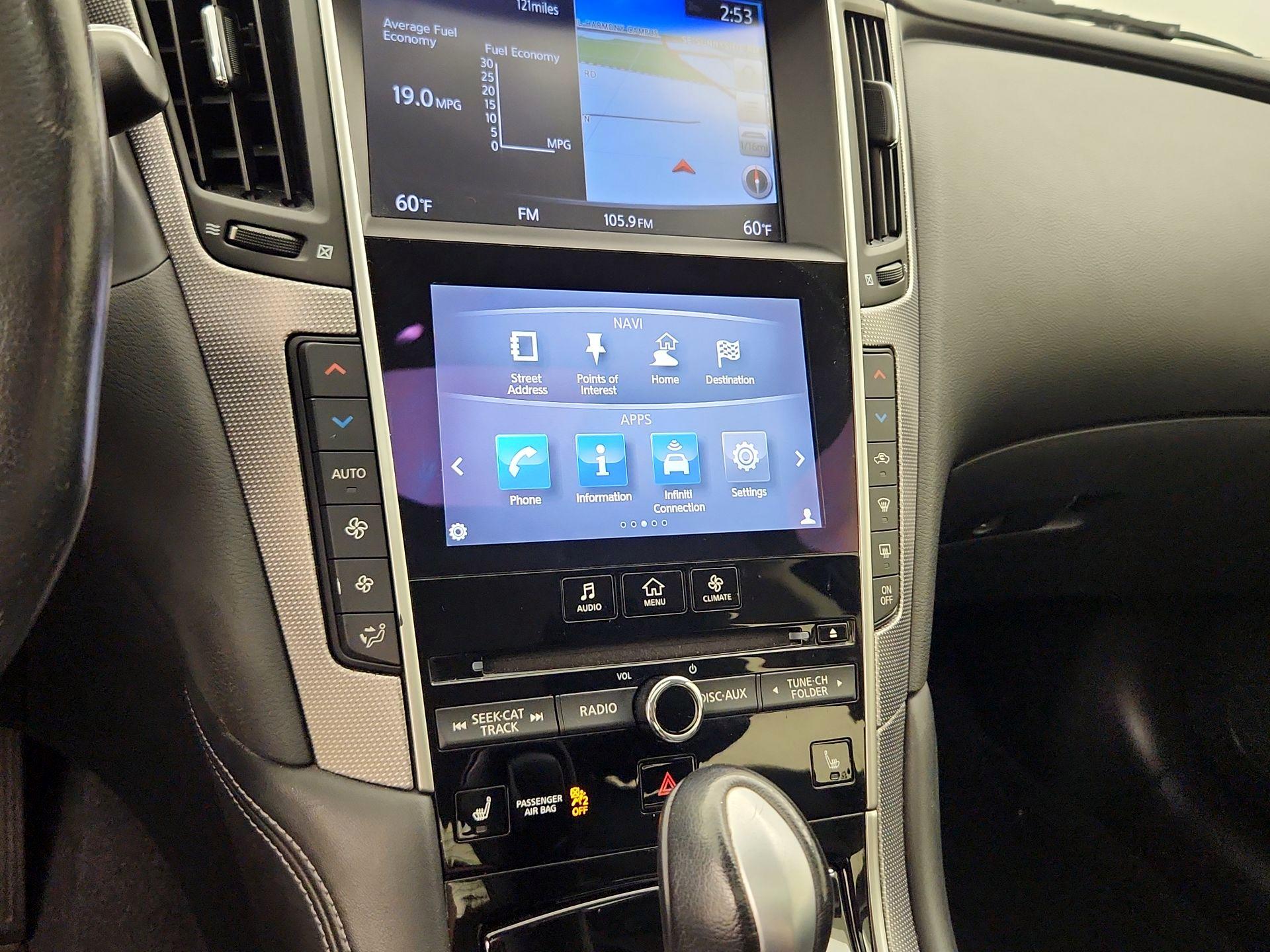 Thumbnail: 2015 INFINITI Q50 - 17
