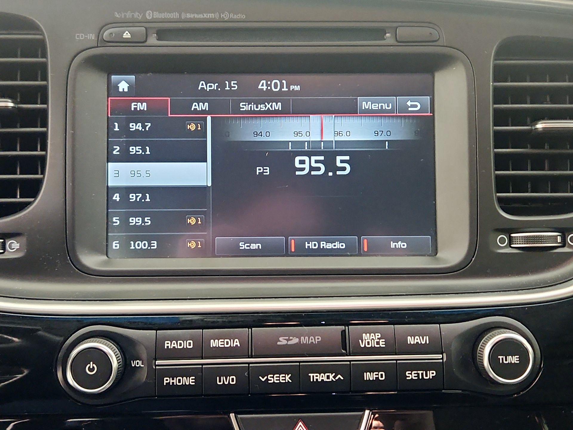 Thumbnail: 2015 Kia Optima - 16