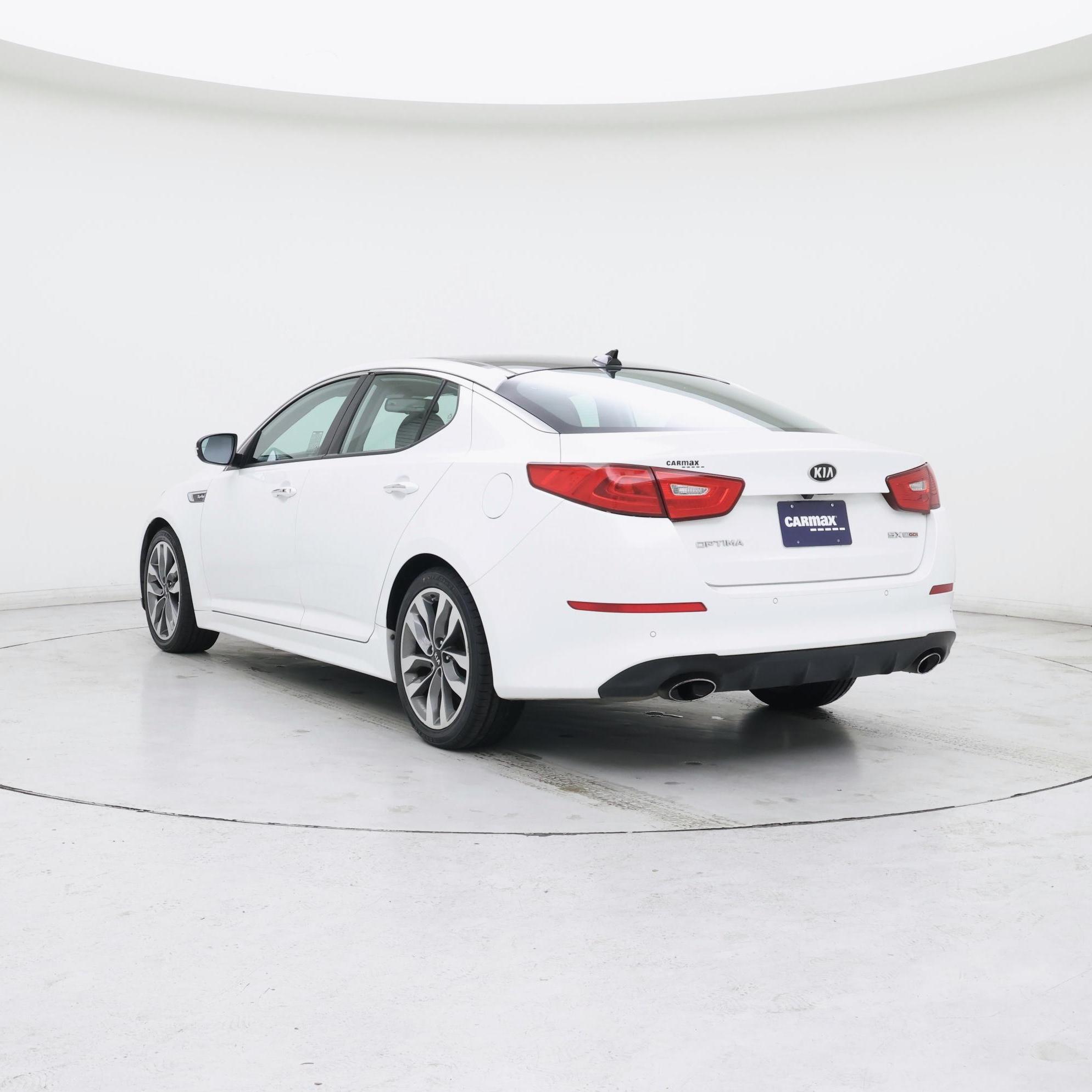 Thumbnail: 2015 Kia Optima - 2