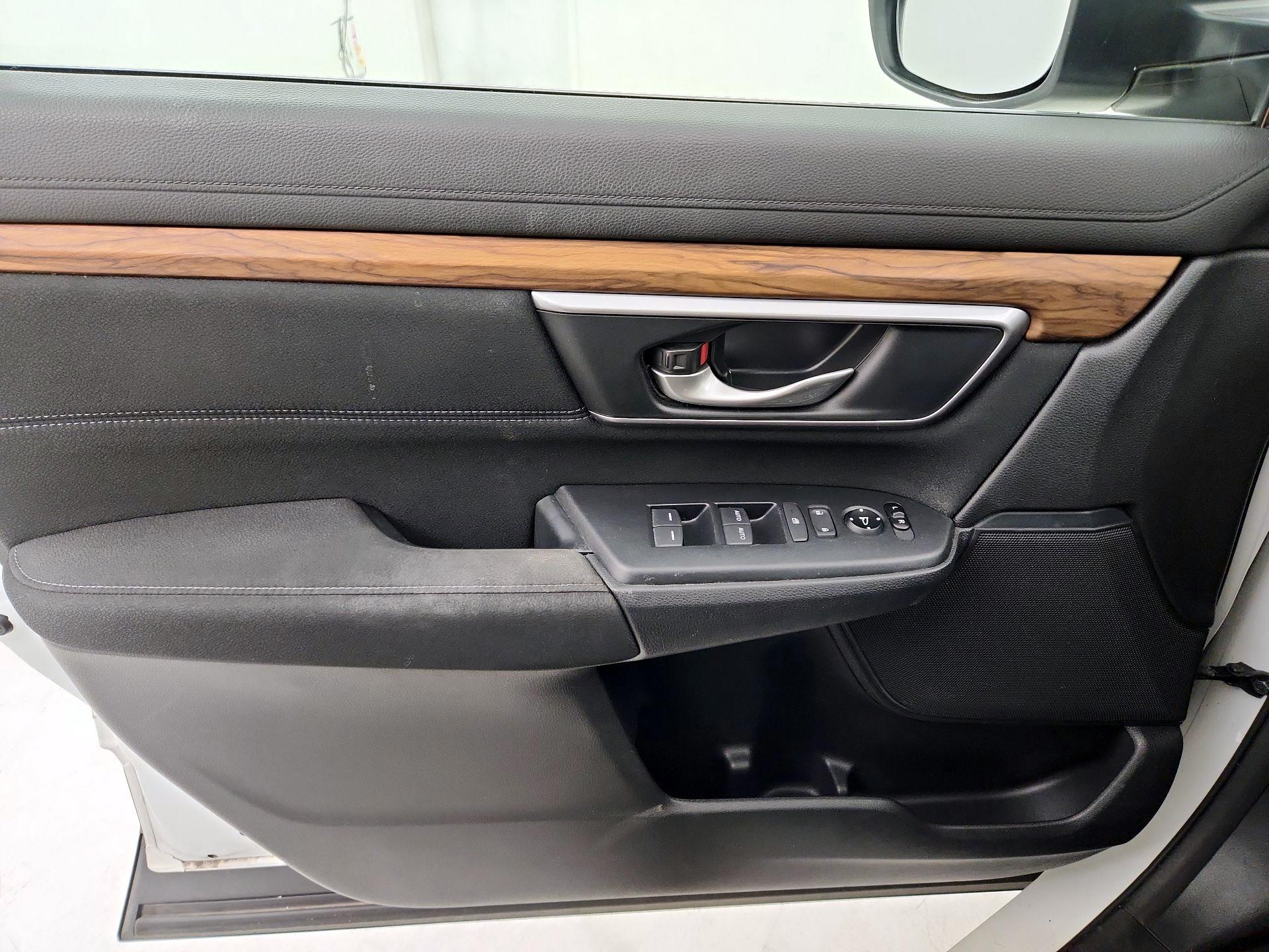 Thumbnail: 2017 Honda CR-V - 12