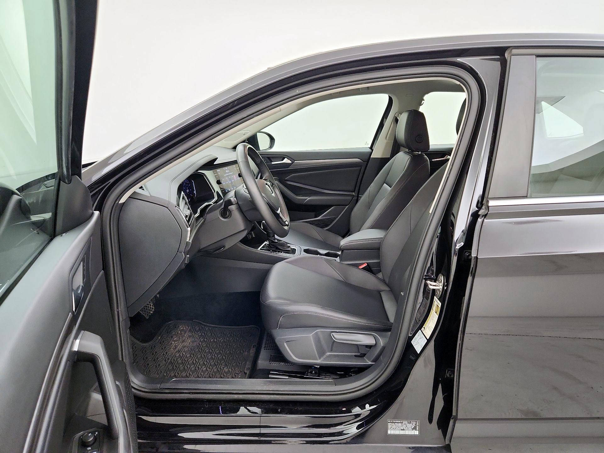 Thumbnail: 2020 Volkswagen Jetta - 11