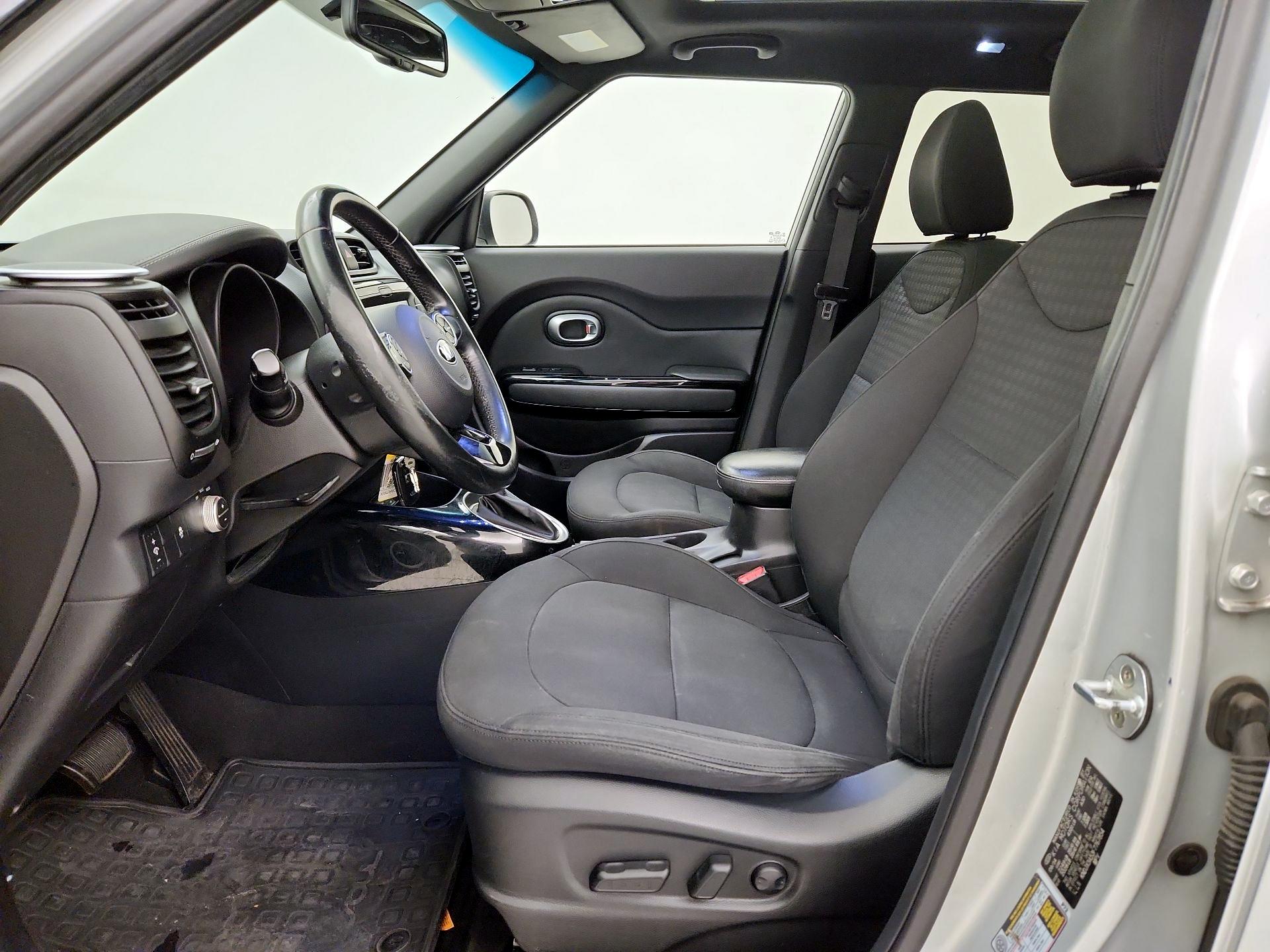 Thumbnail: 2015 Kia Soul - 11