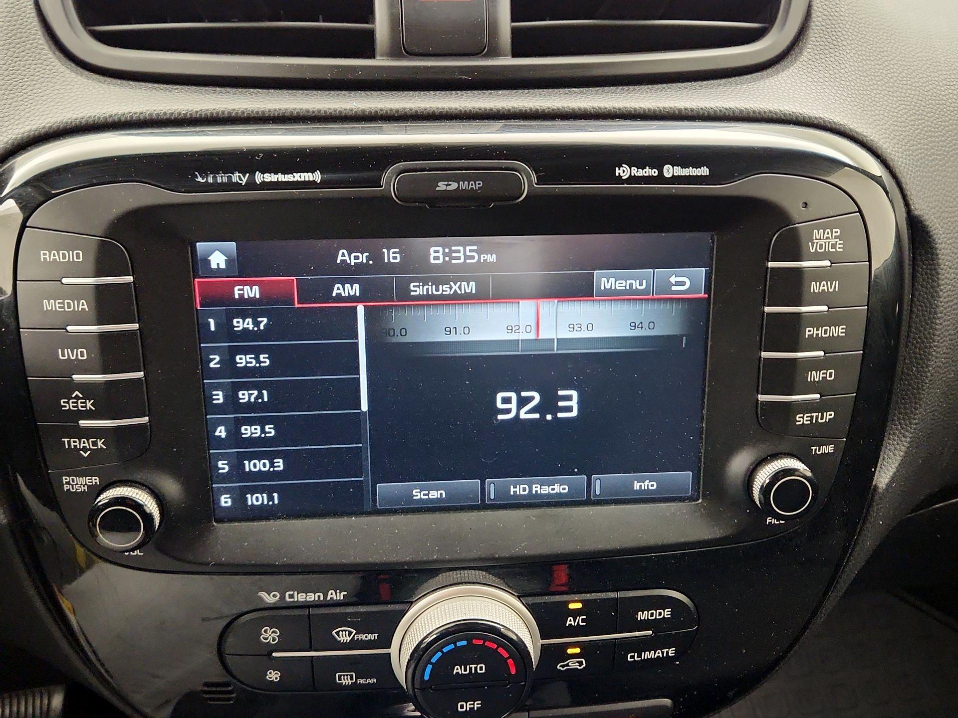 Thumbnail: 2015 Kia Soul - 16