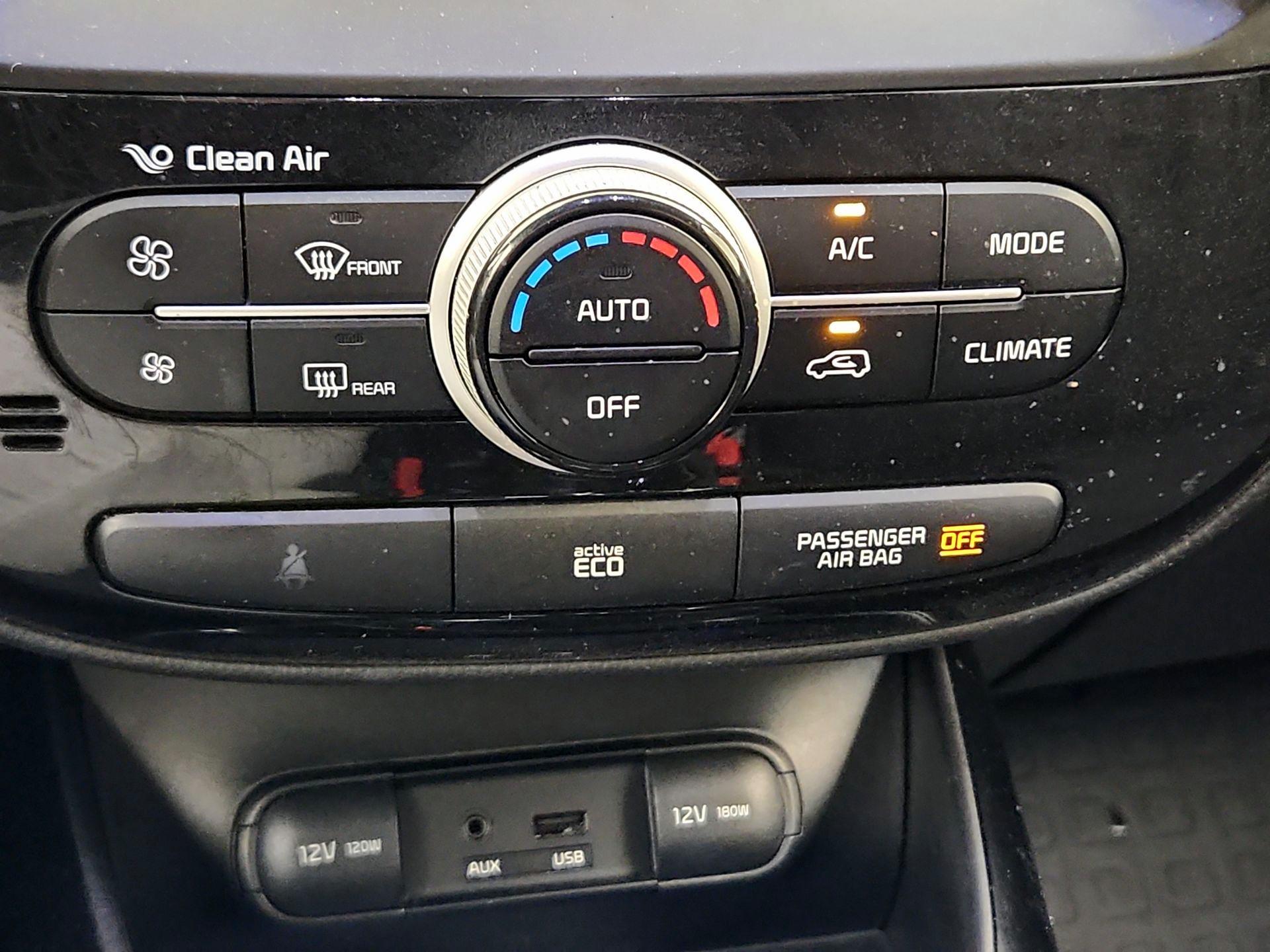 Thumbnail: 2015 Kia Soul - 17