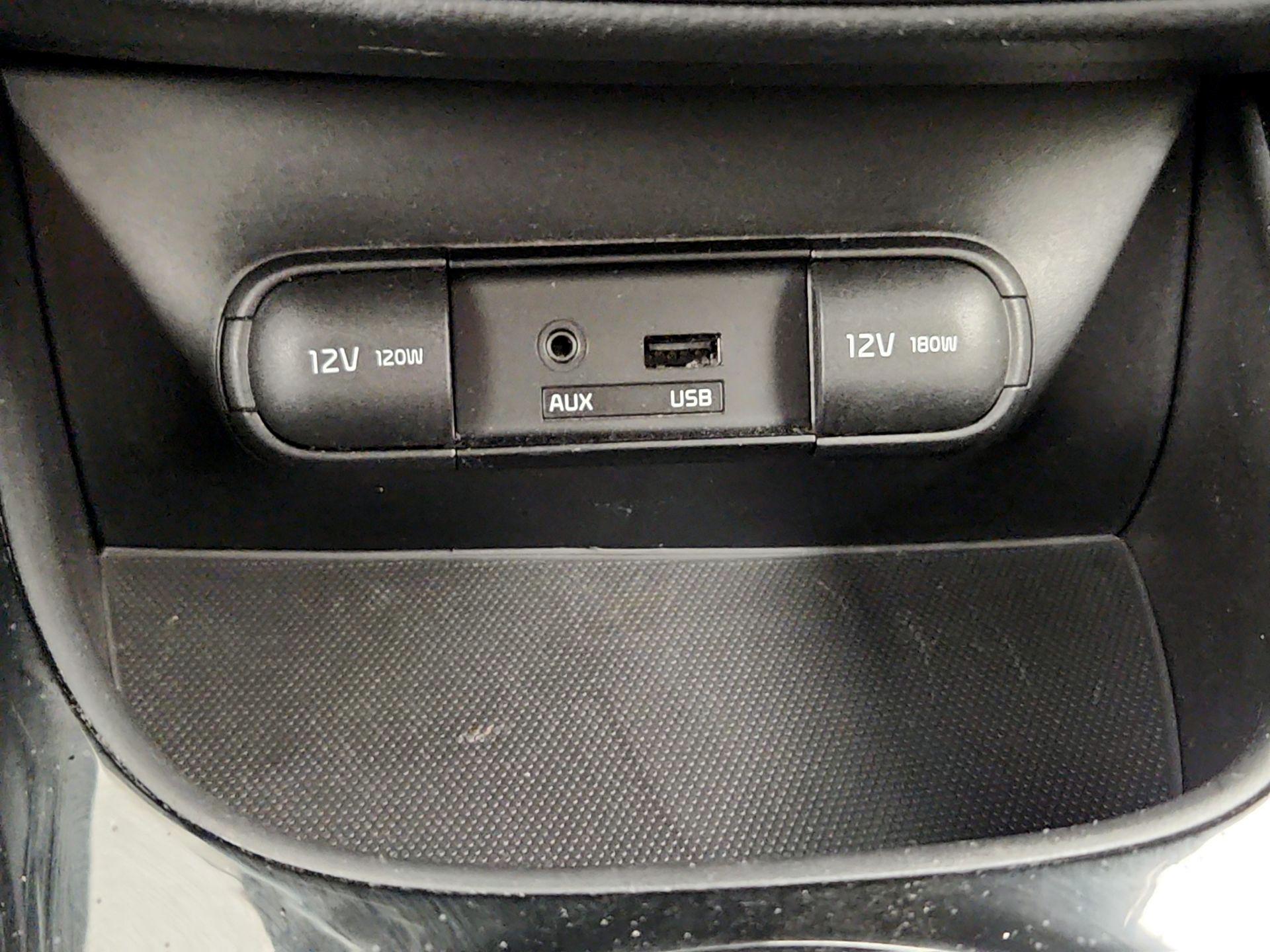 Thumbnail: 2015 Kia Soul - 19