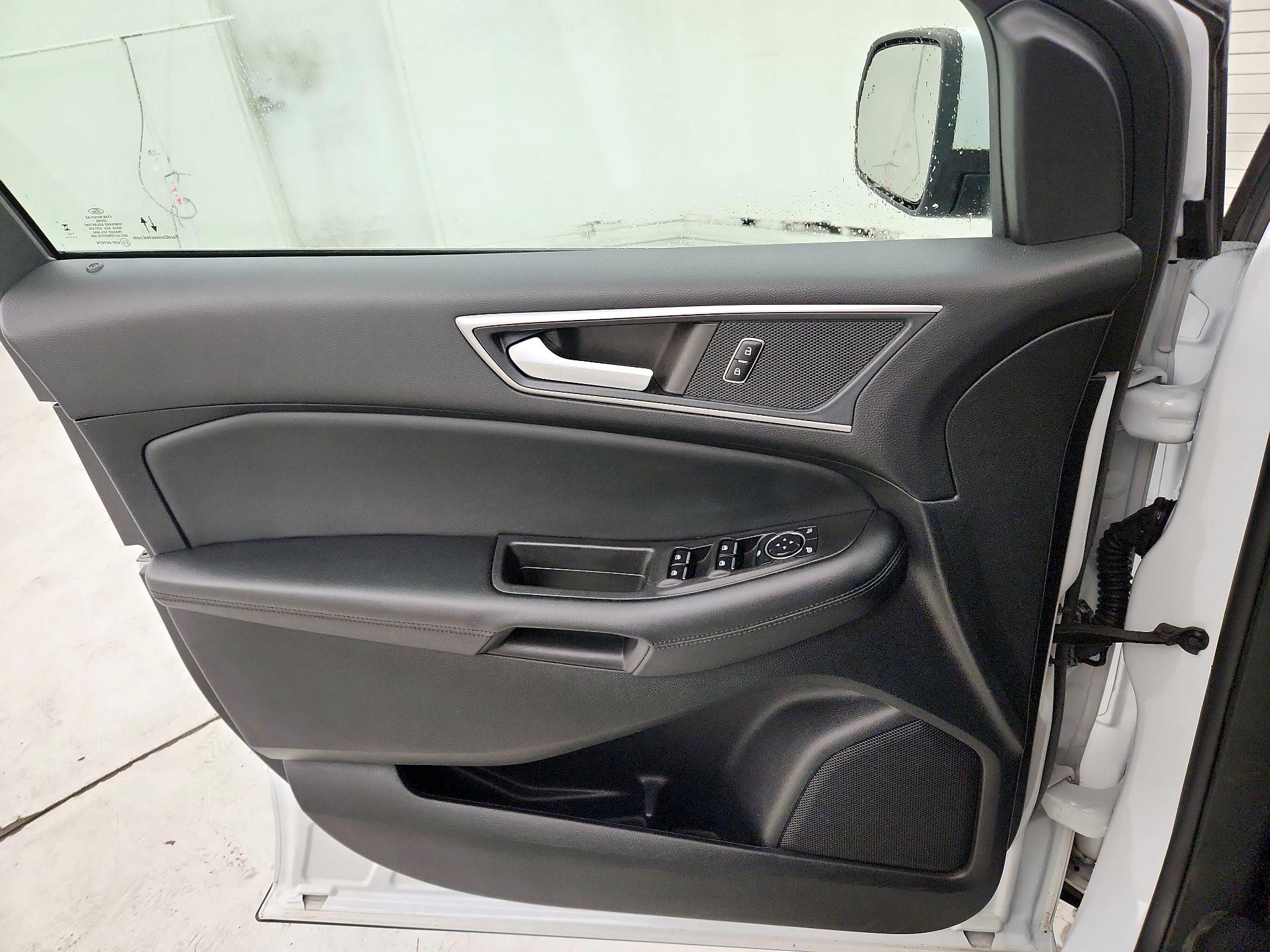 Thumbnail: 2023 Ford Edge - 12