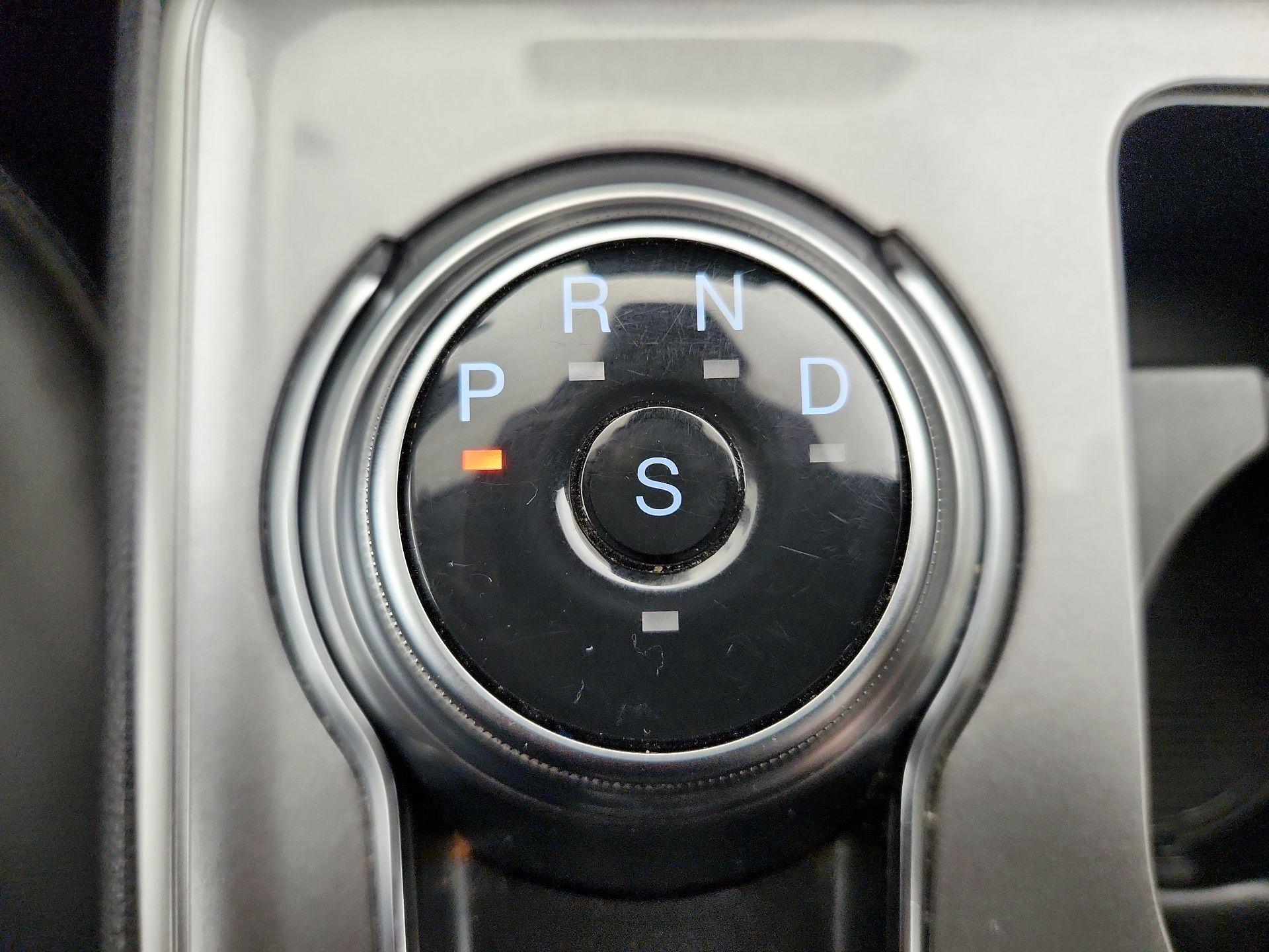 Thumbnail: 2023 Ford Edge - 17