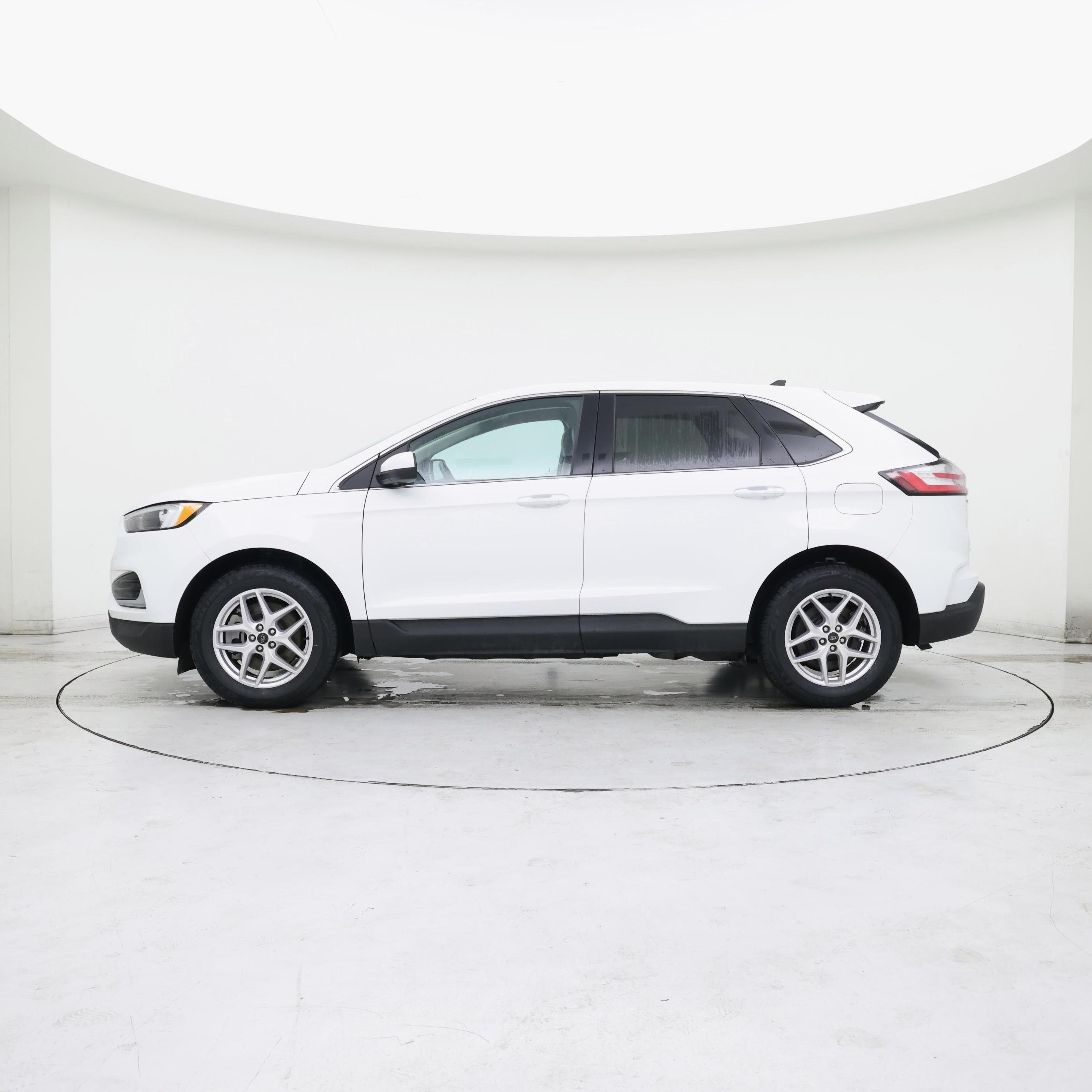 Thumbnail: 2023 Ford Edge - 3