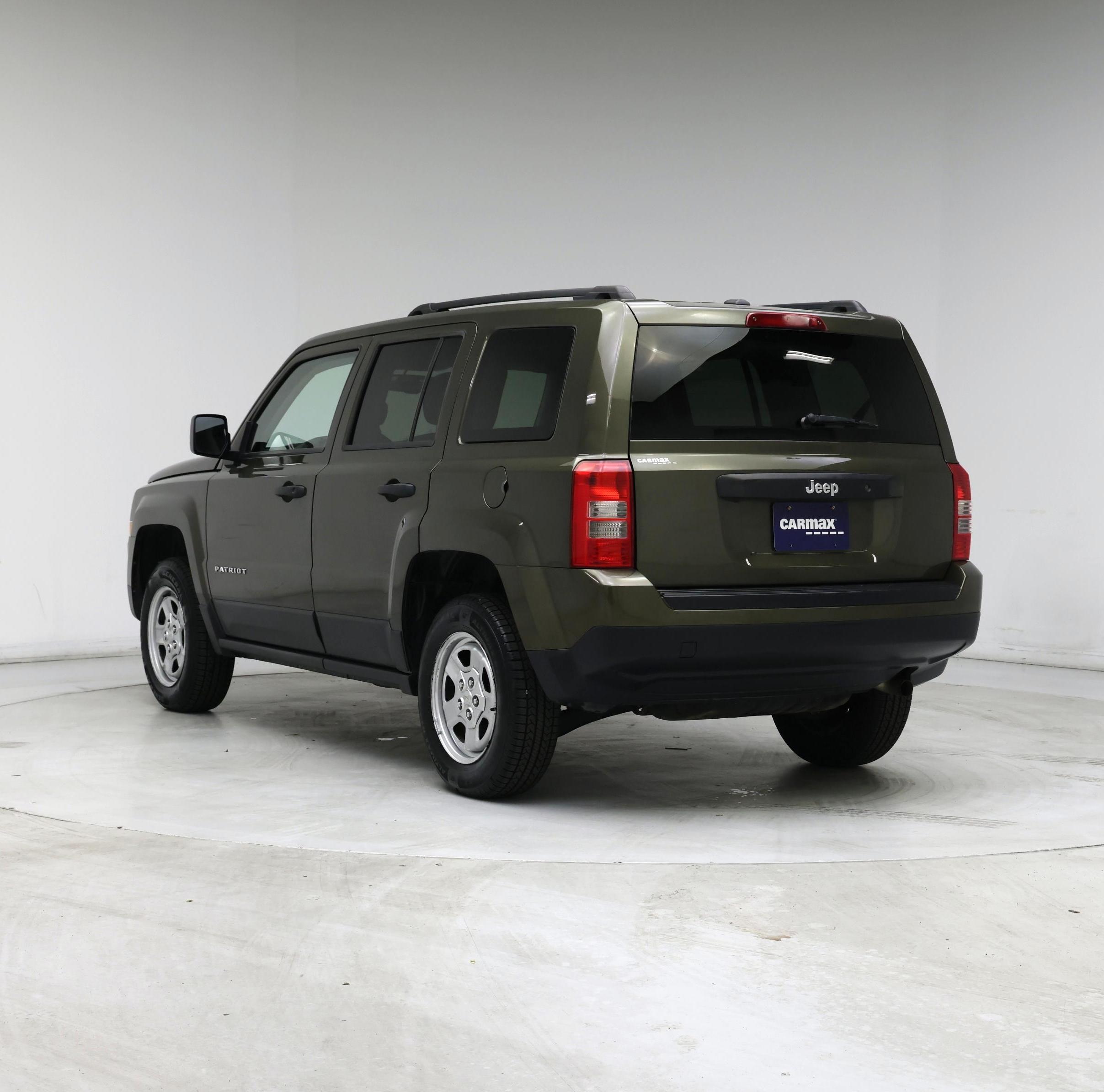 Thumbnail: 2016 Jeep Patriot - 2