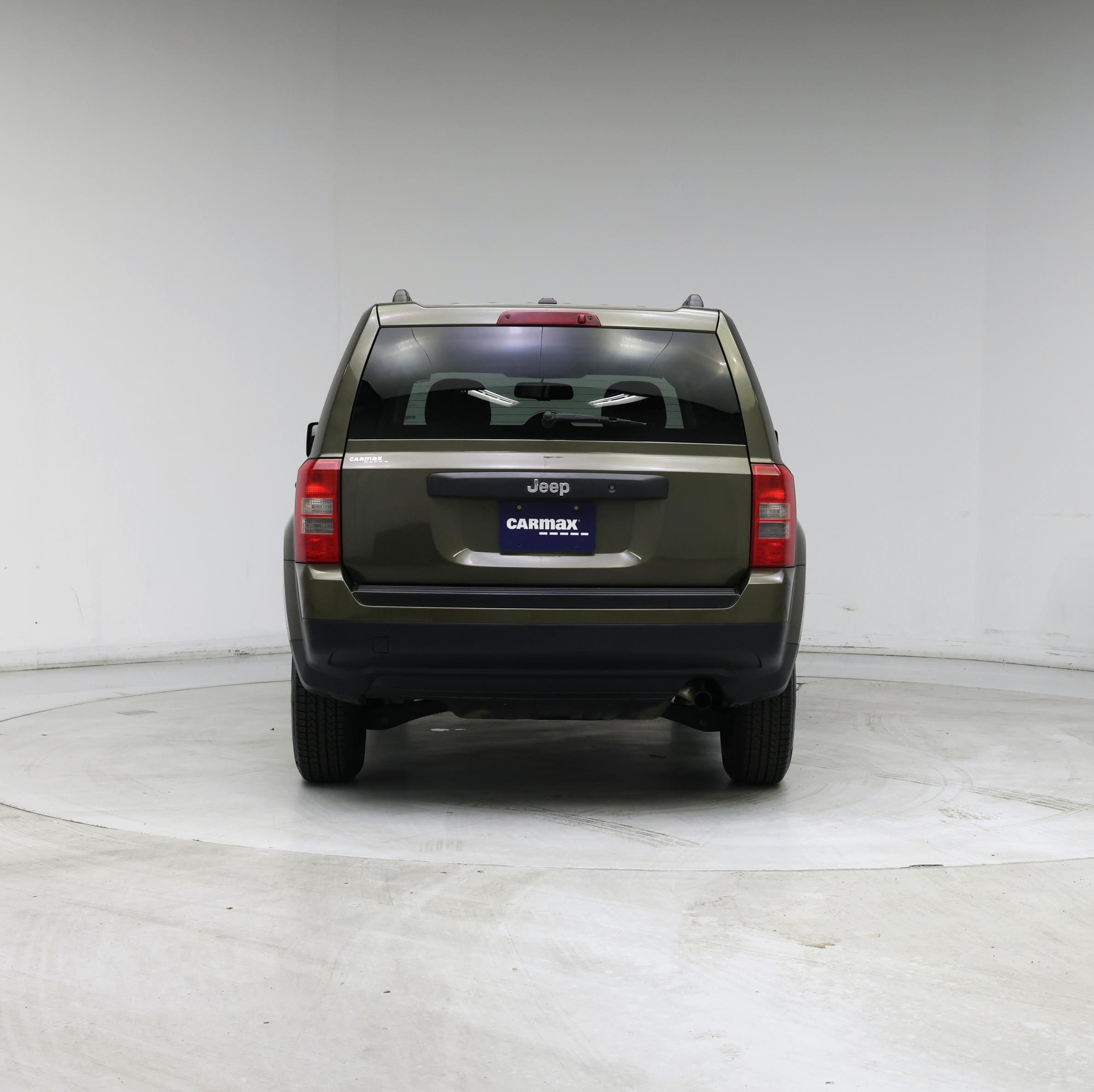 Thumbnail: 2016 Jeep Patriot - 6