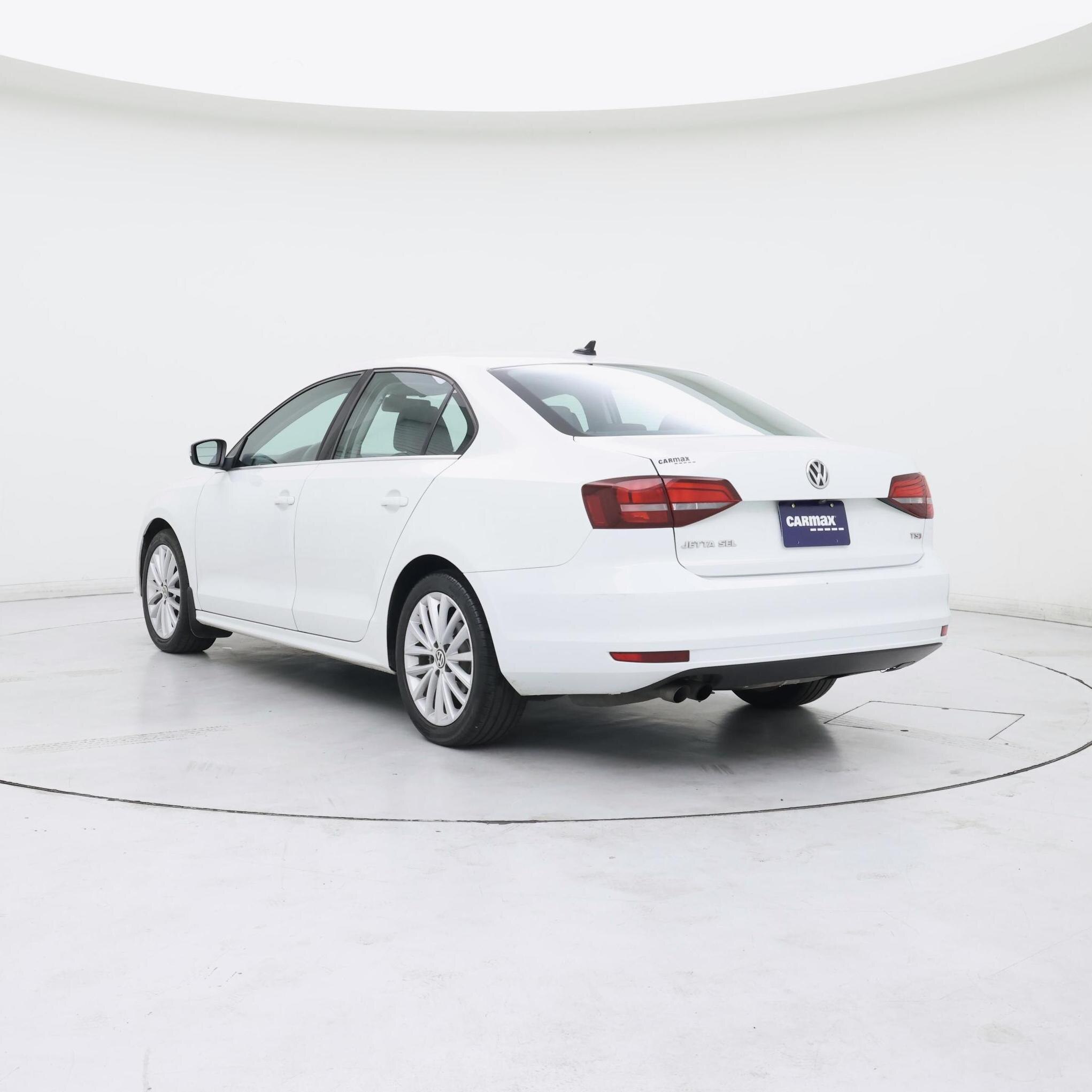 Thumbnail: 2016 Volkswagen Jetta - 2