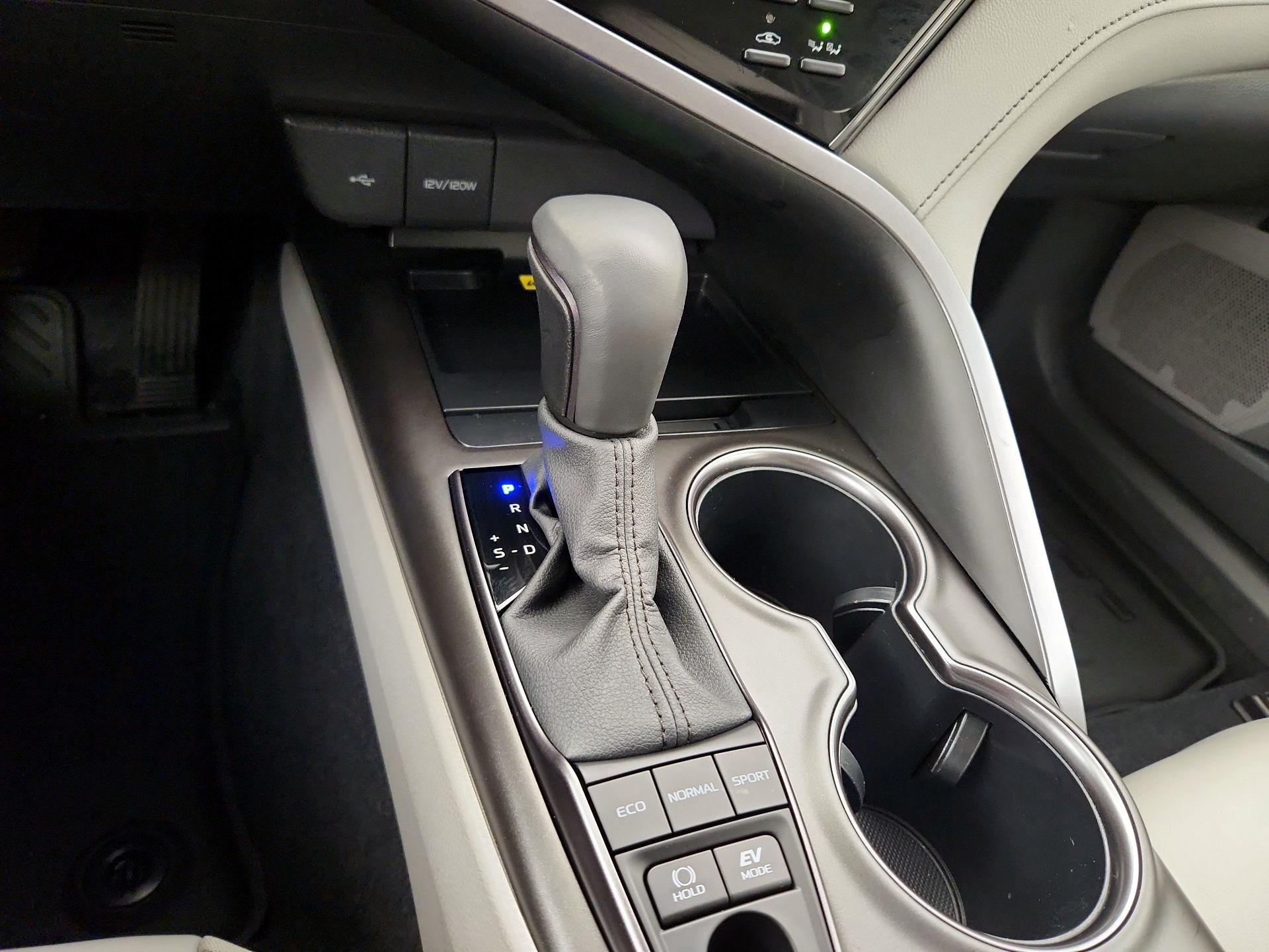 Thumbnail: 2024 Toyota Camry - 17