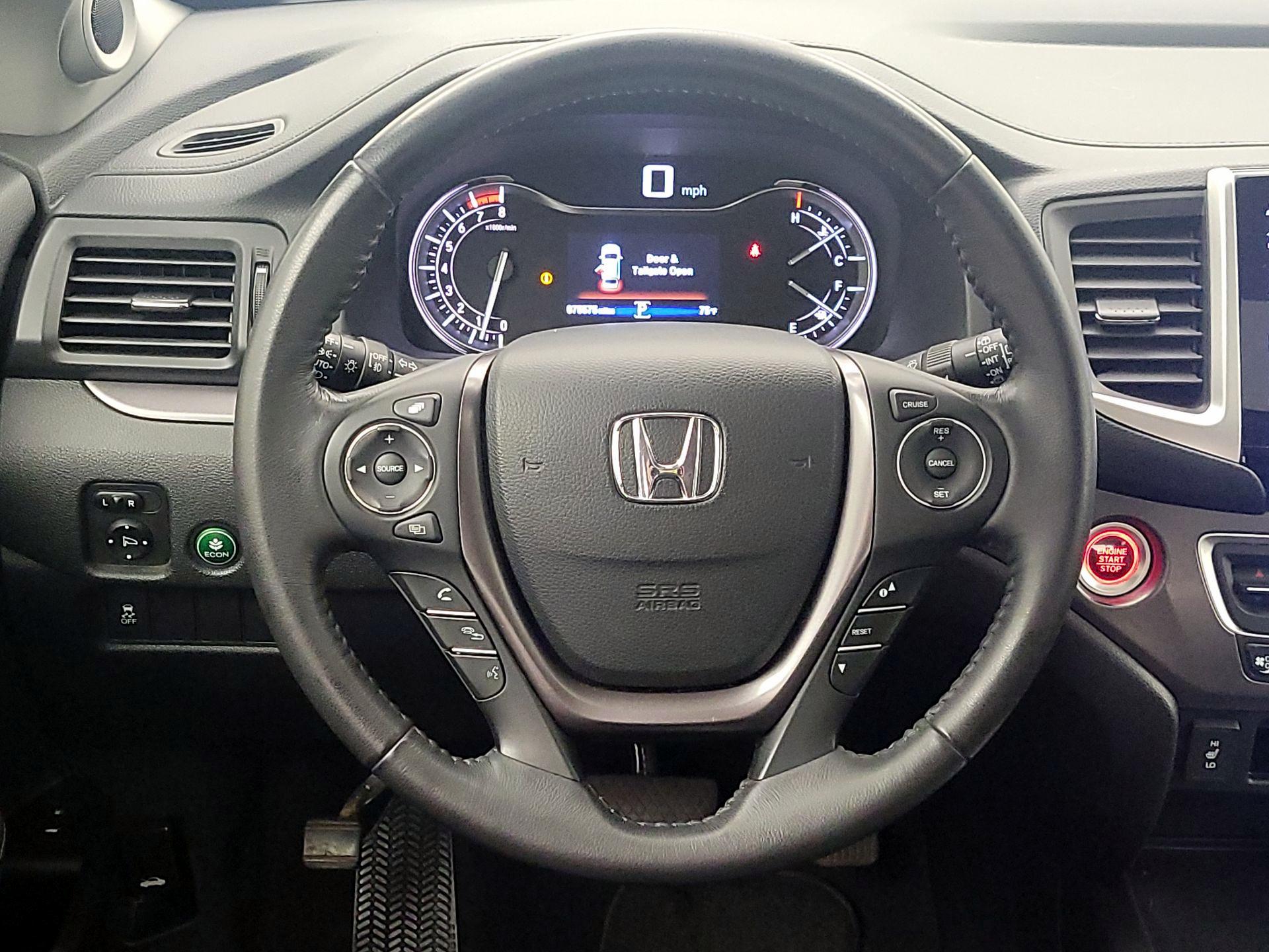 Thumbnail: 2018 Honda Pilot - 10