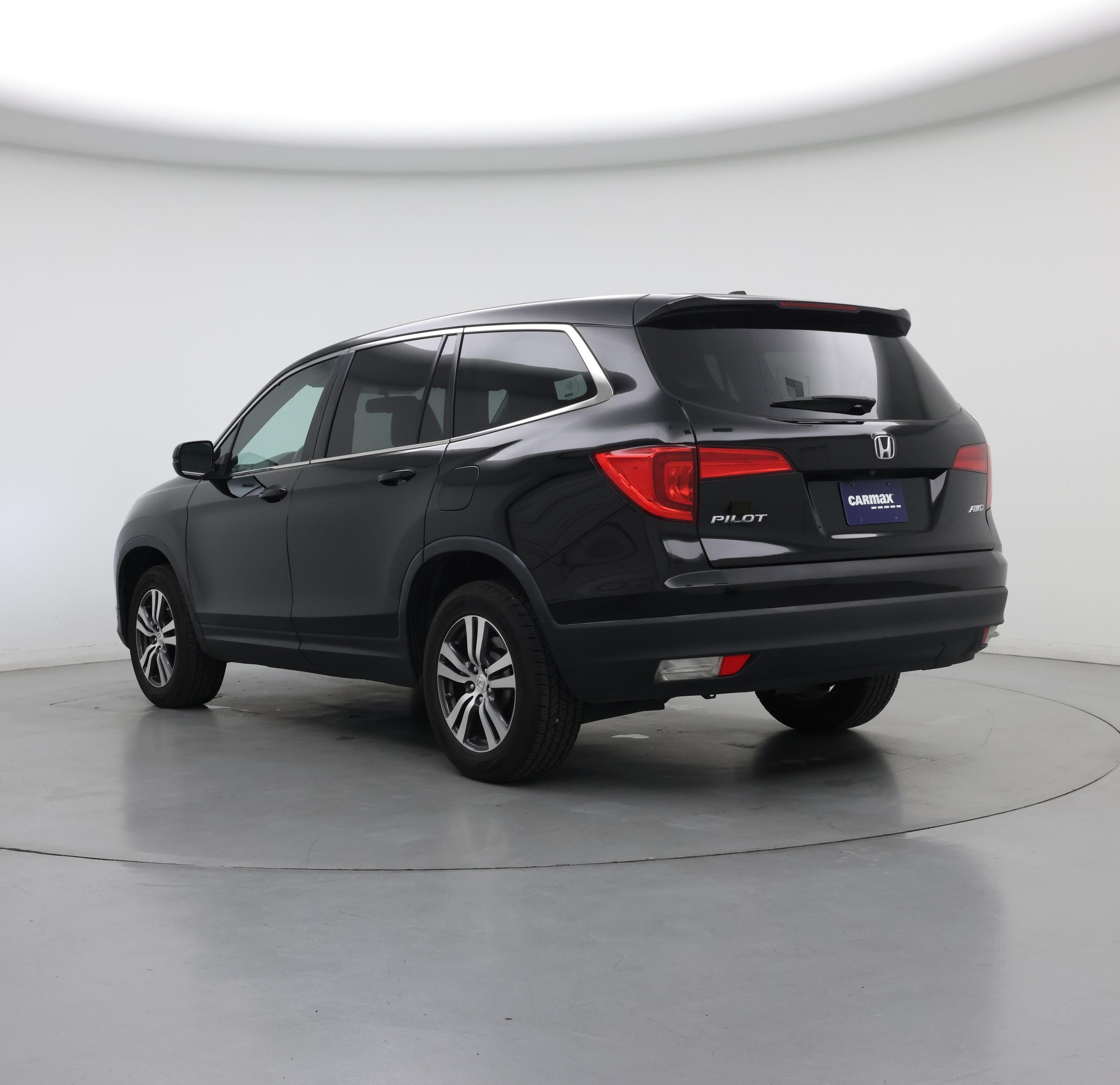 Thumbnail: 2018 Honda Pilot - 2