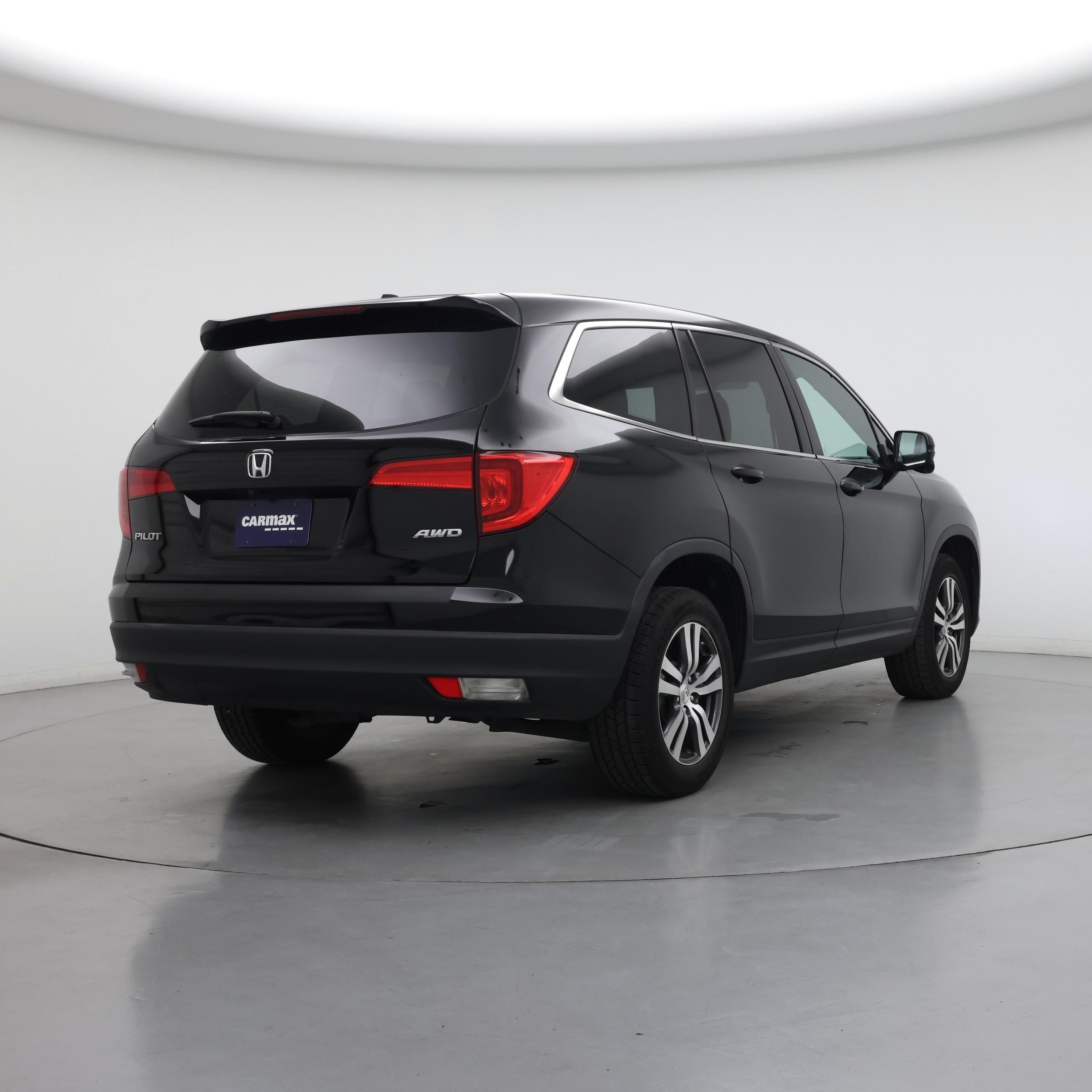 Thumbnail: 2018 Honda Pilot - 8