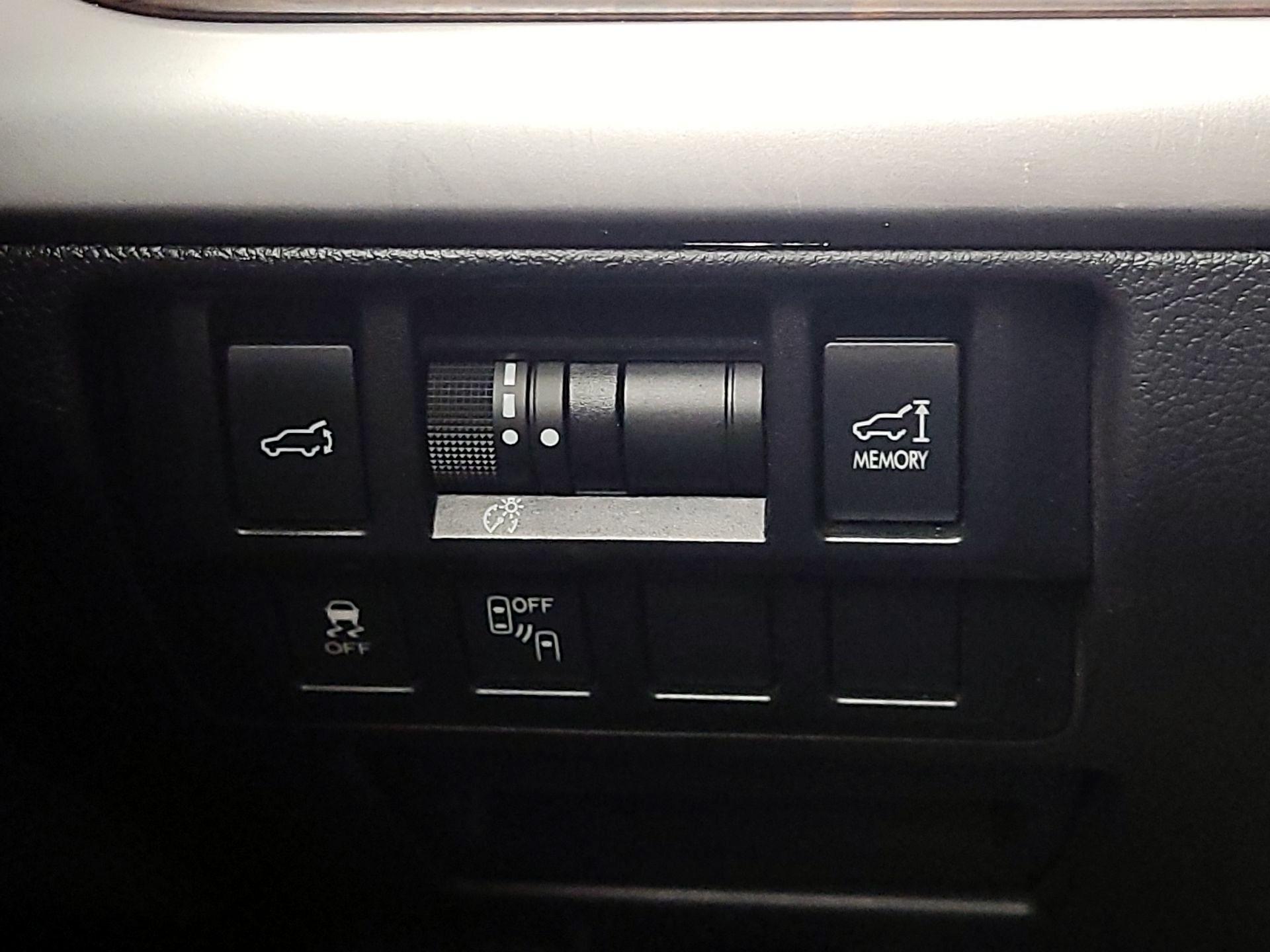 Thumbnail: 2016 Subaru Outback - 13