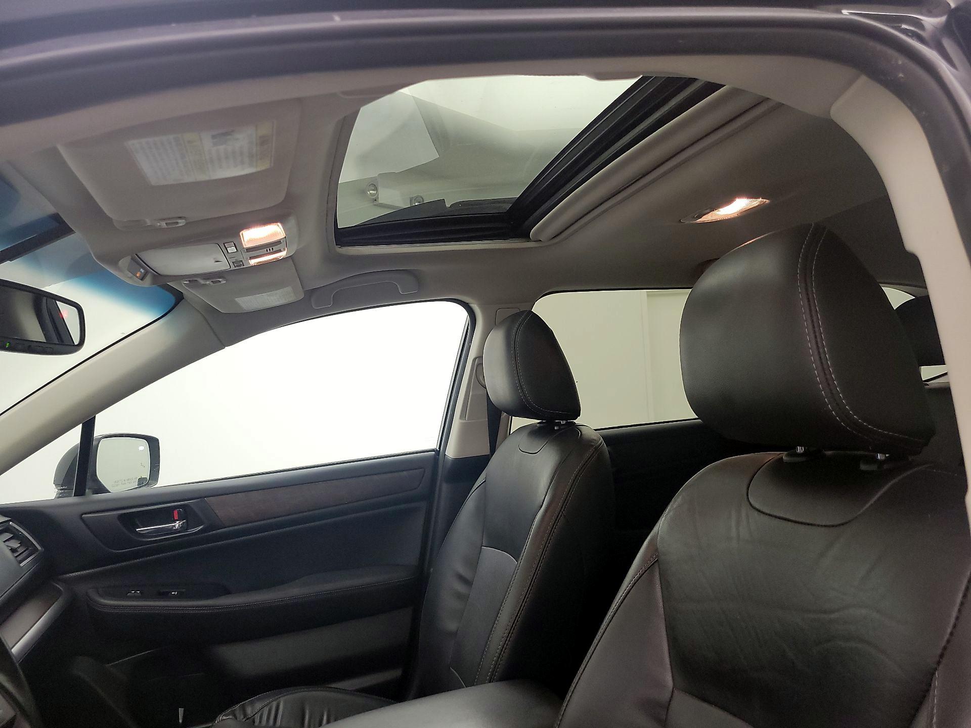 Thumbnail: 2016 Subaru Outback - 20