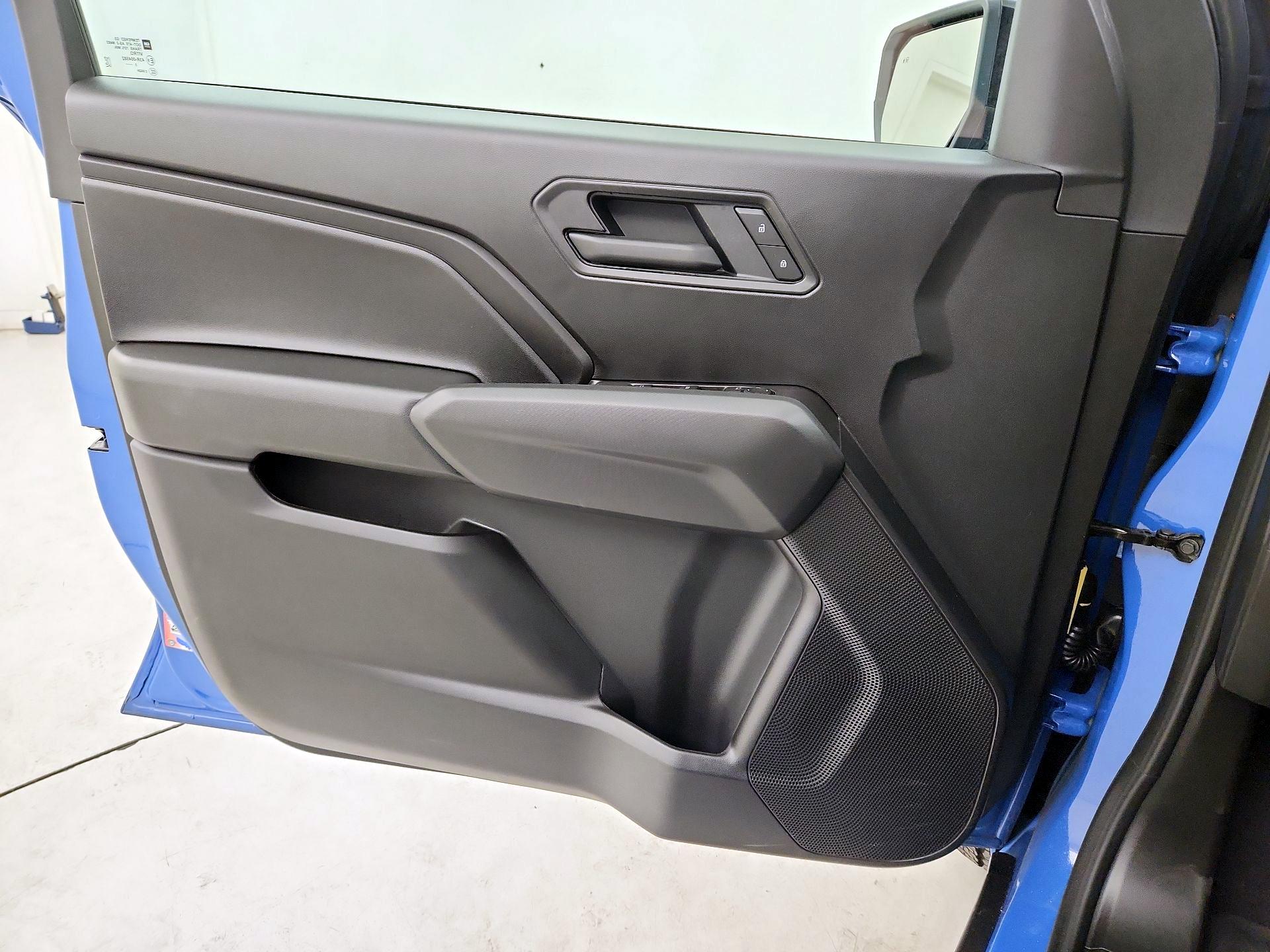 Thumbnail: 2026 Chevrolet Colorado - 12