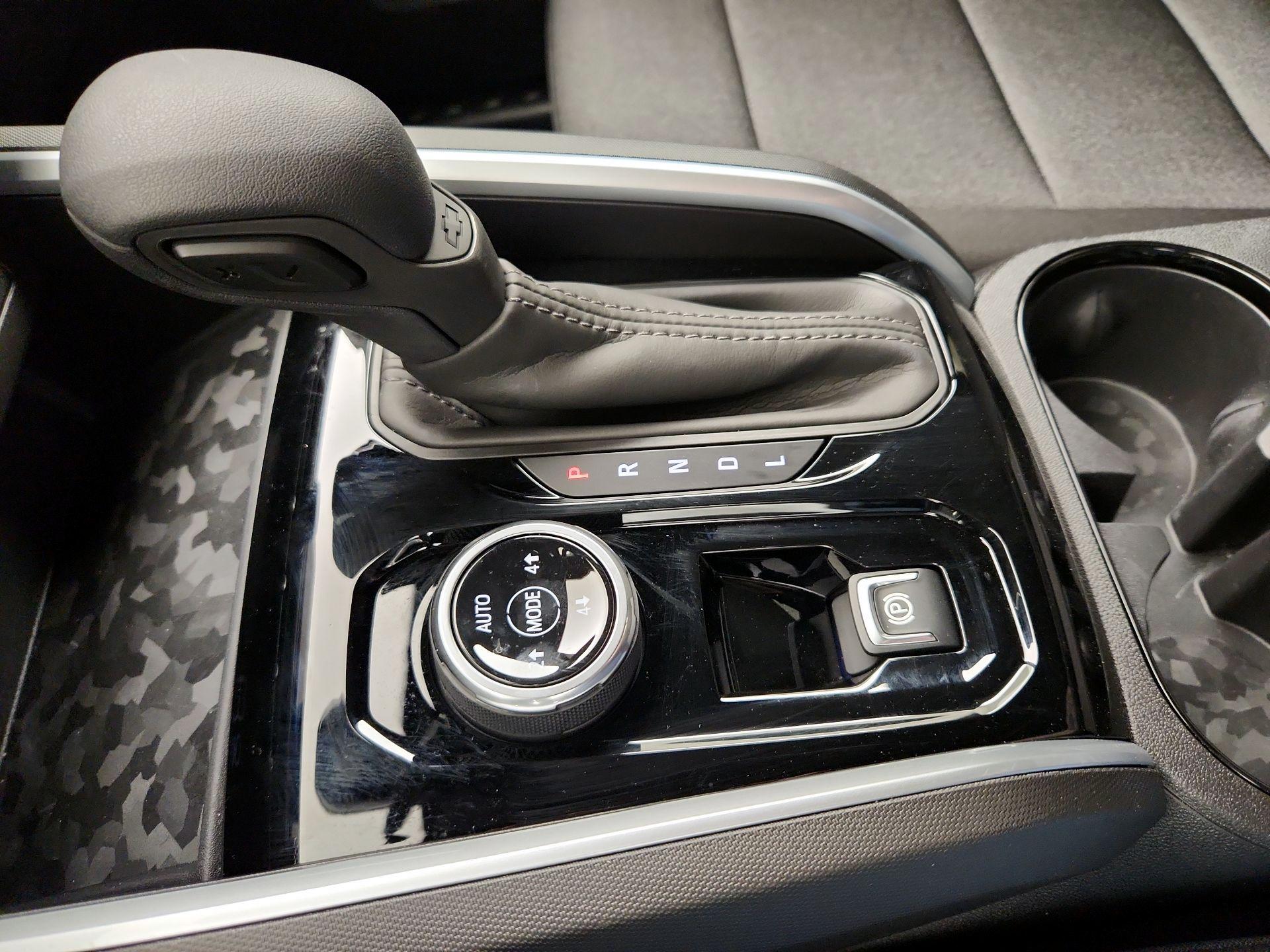 Thumbnail: 2026 Chevrolet Colorado - 18