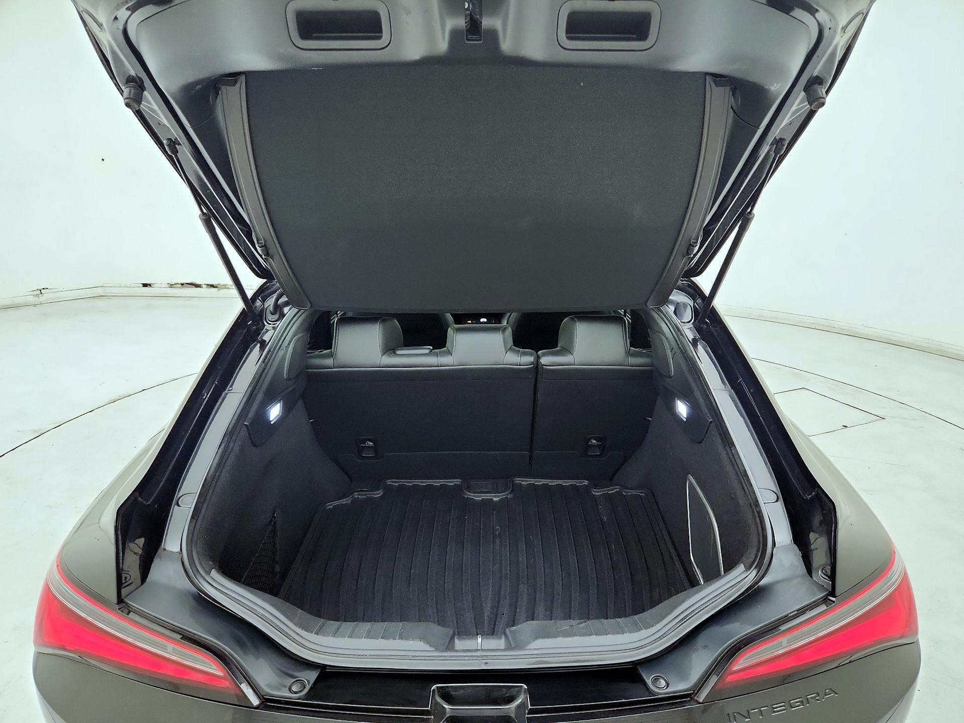 Thumbnail: 2023 Acura Integra - 20