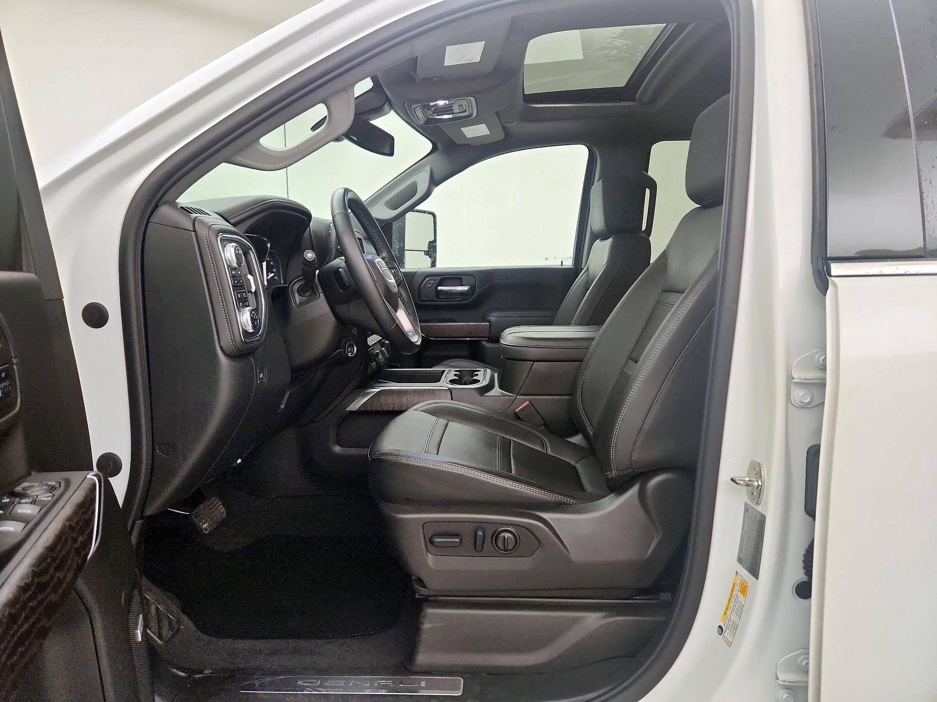 Thumbnail: 2023 GMC Sierra 3500 - 11