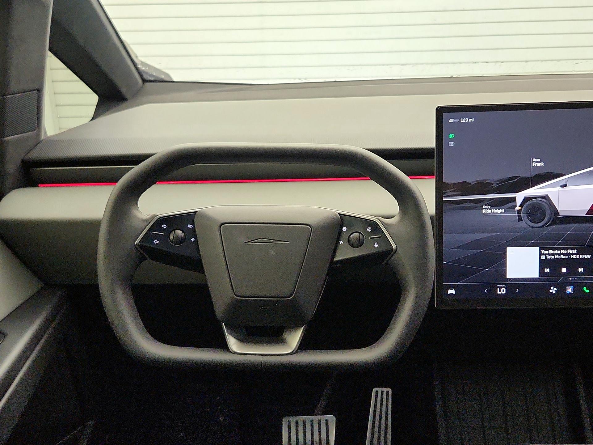Thumbnail: 2024 Tesla Cybertruck - 10