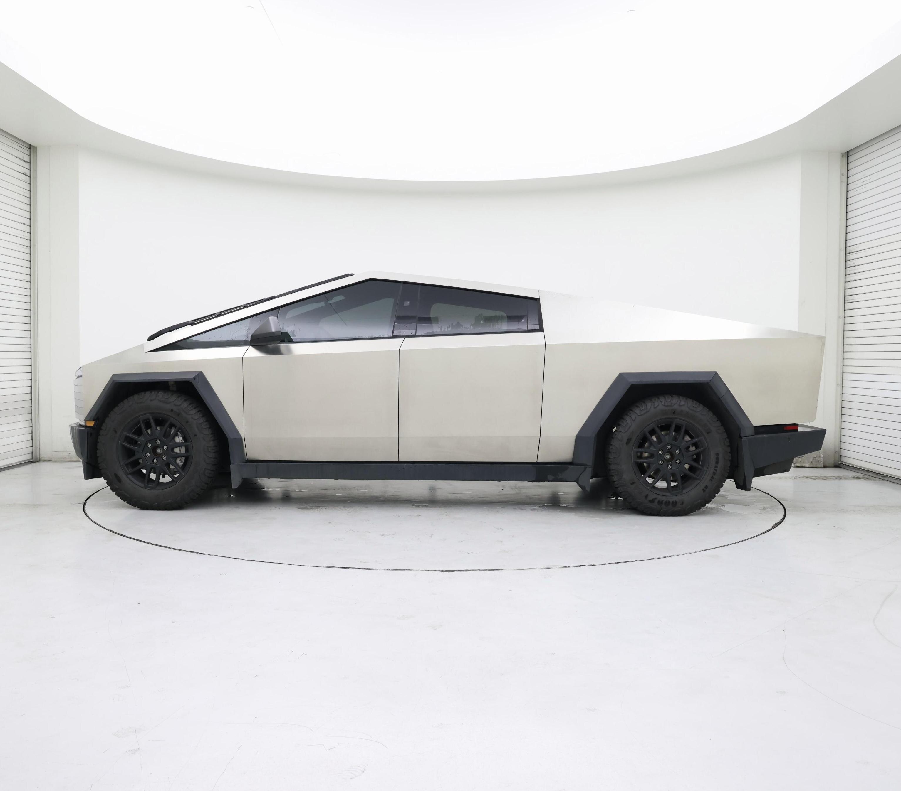Thumbnail: 2024 Tesla Cybertruck - 3