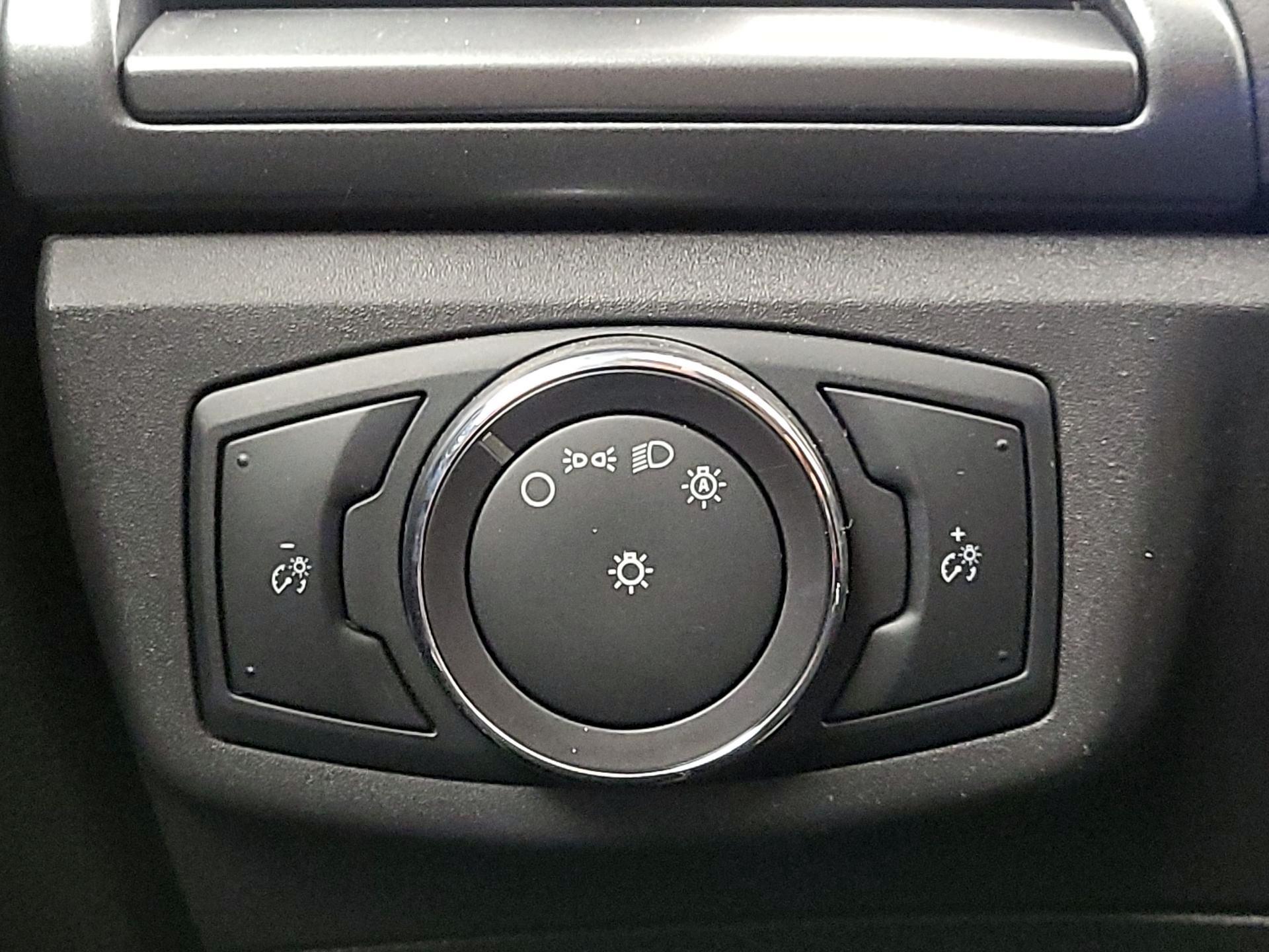 Thumbnail: 2014 Ford Fusion - 13