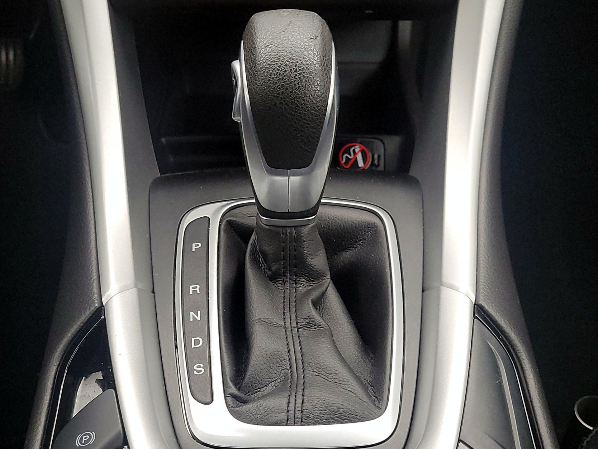 Thumbnail: 2014 Ford Fusion - 16