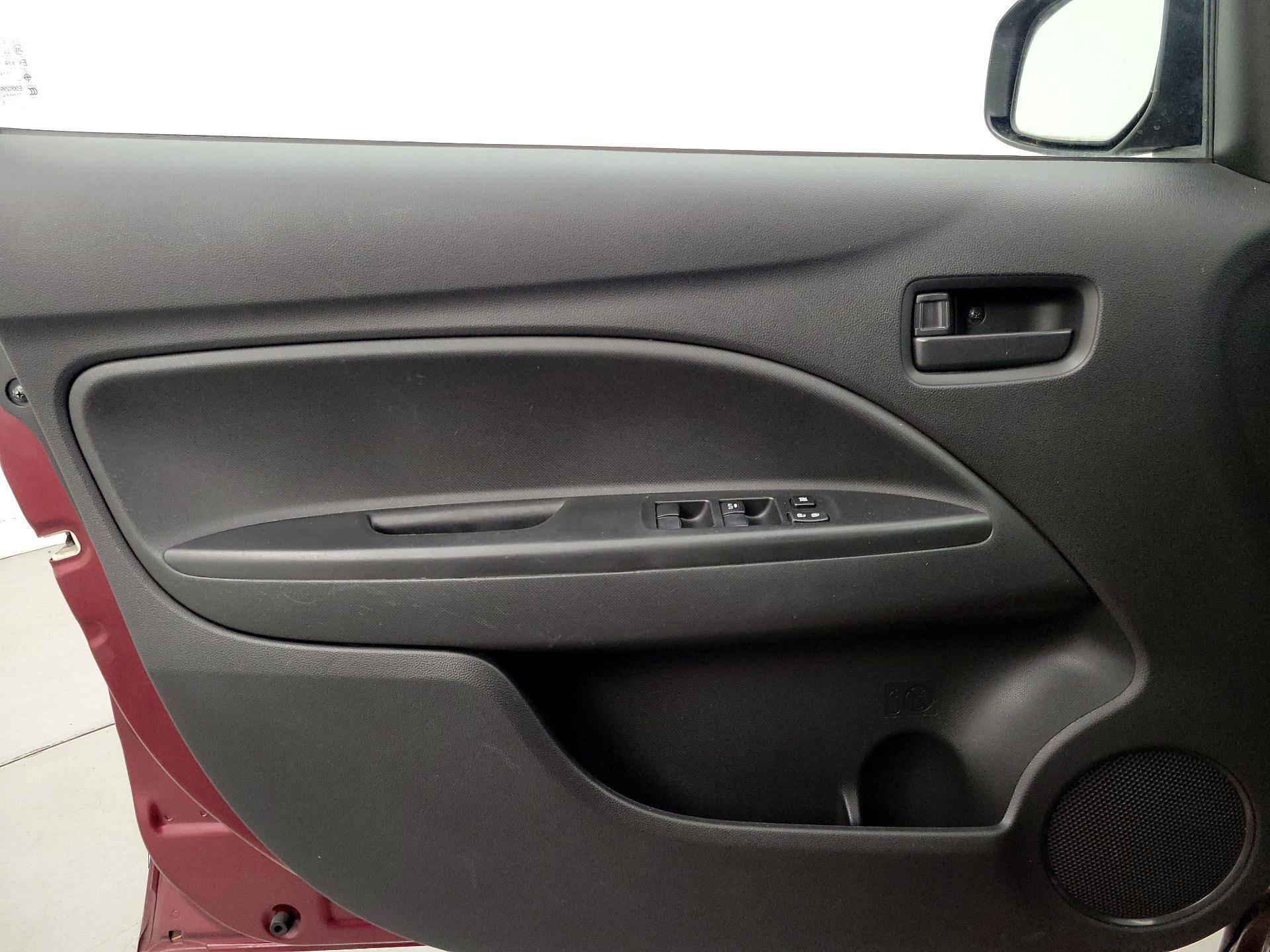 Thumbnail: 2017 Mitsubishi Mirage - 12