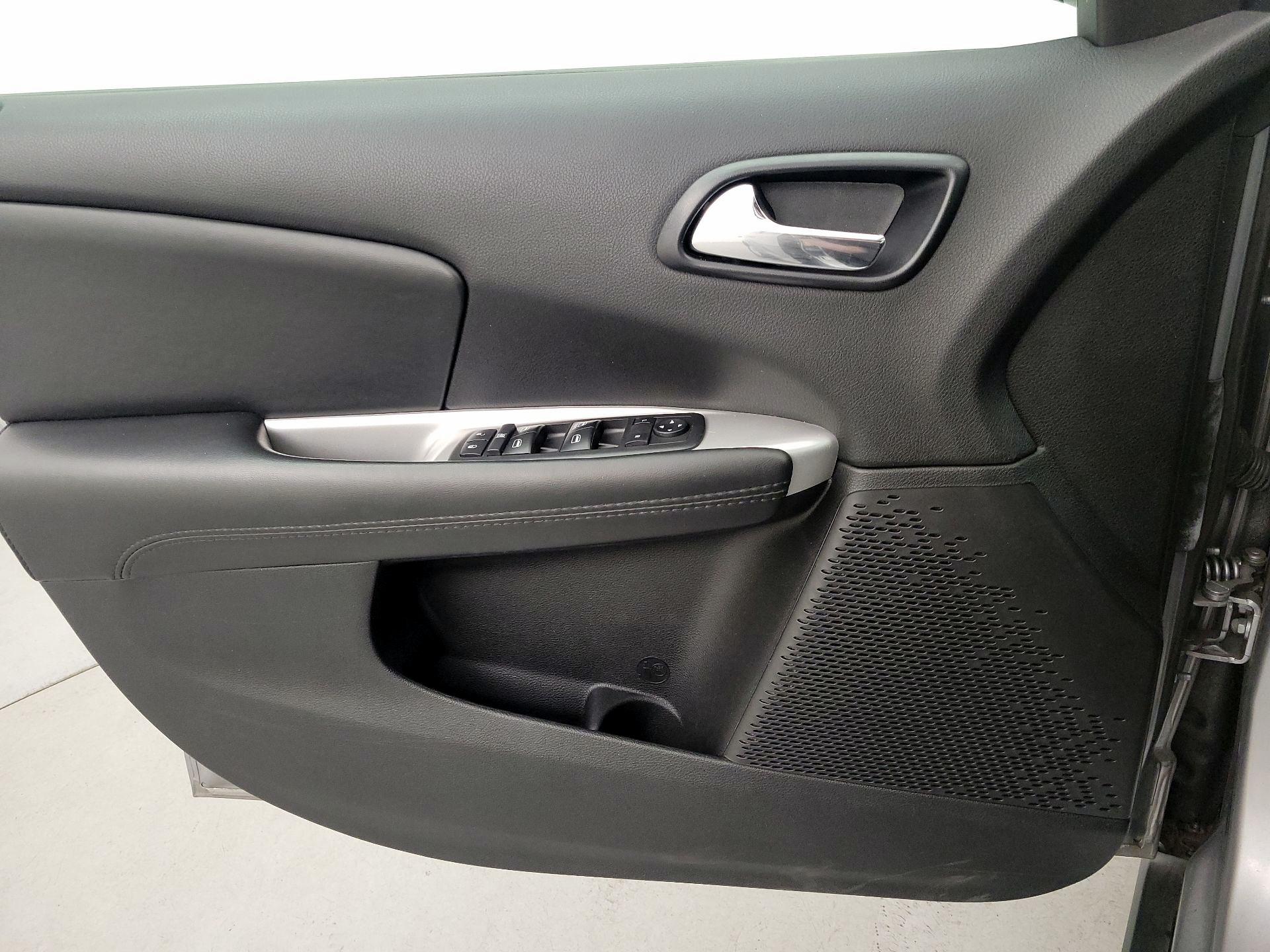 Thumbnail: 2018 Dodge Journey - 12