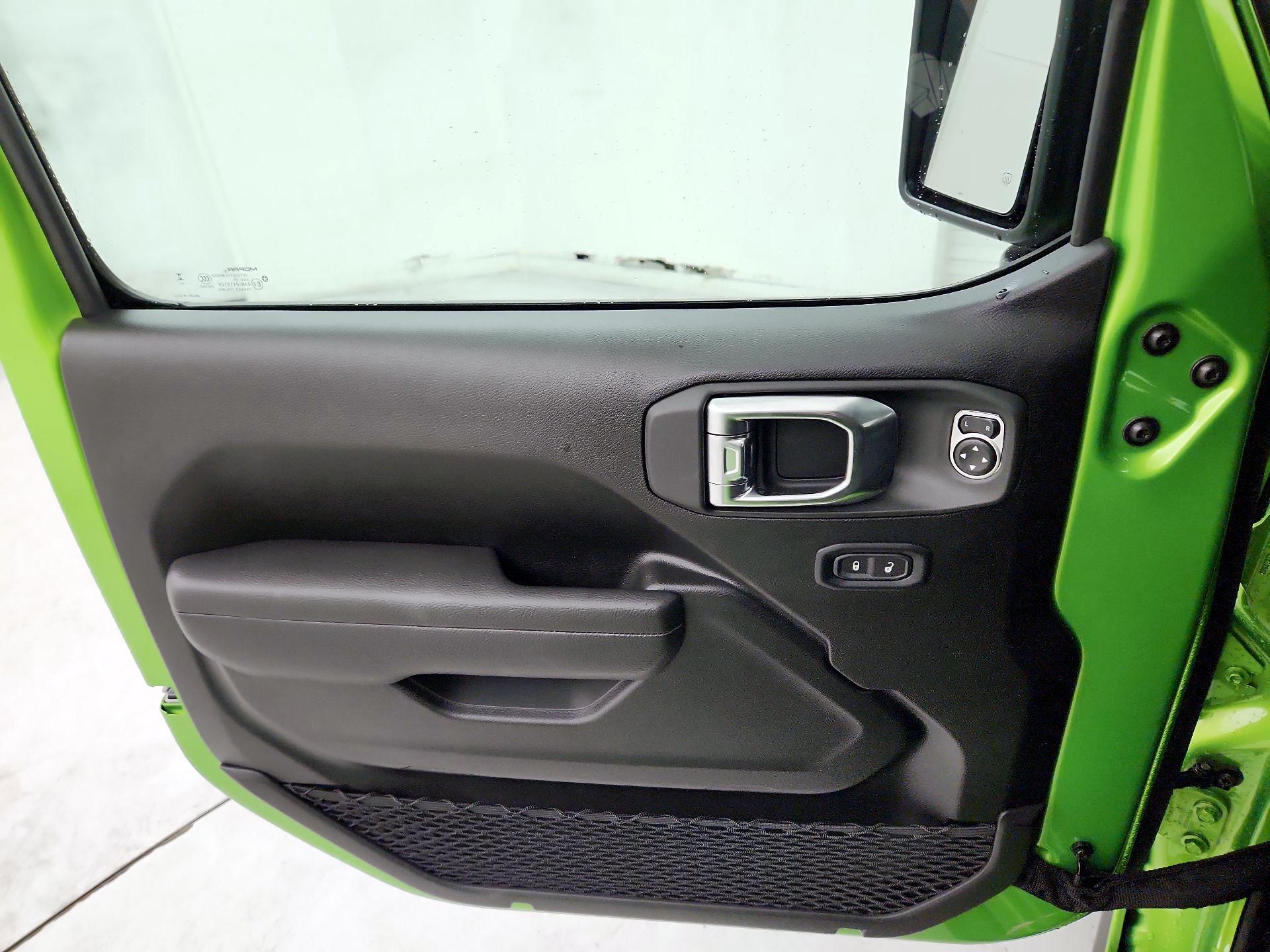 Thumbnail: 2025 Jeep Wrangler - 12